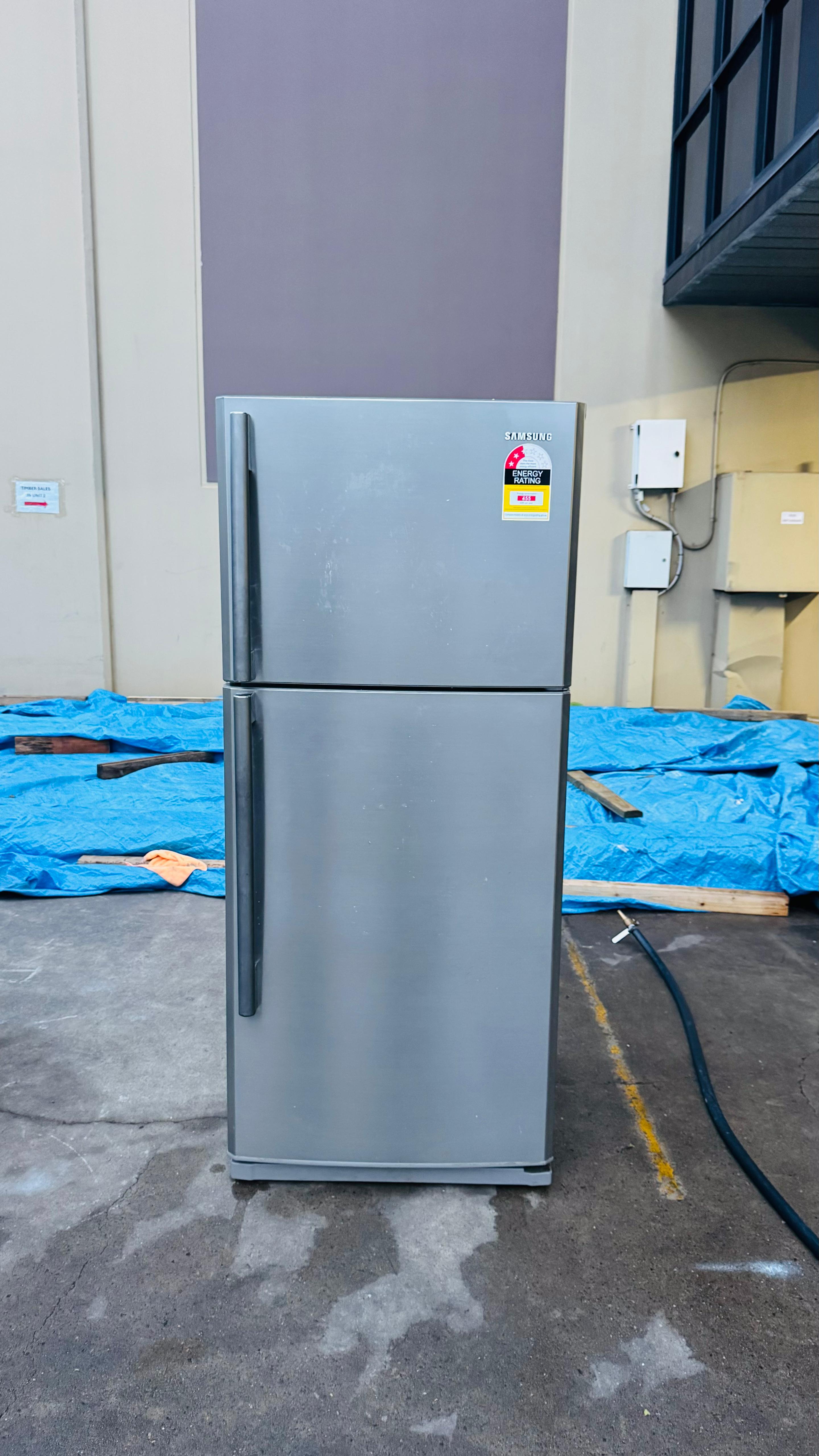 SAMSUNG 434 LITRES FRIDGE FREEZER