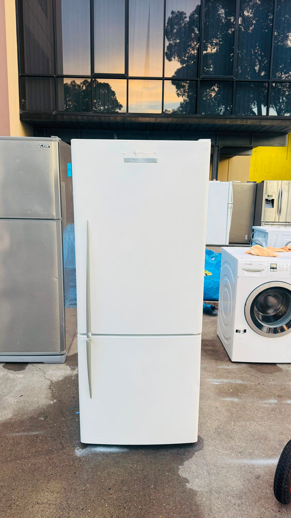 FISHER AND PAYKEL 373 LITRES FRIDGE FREEZER