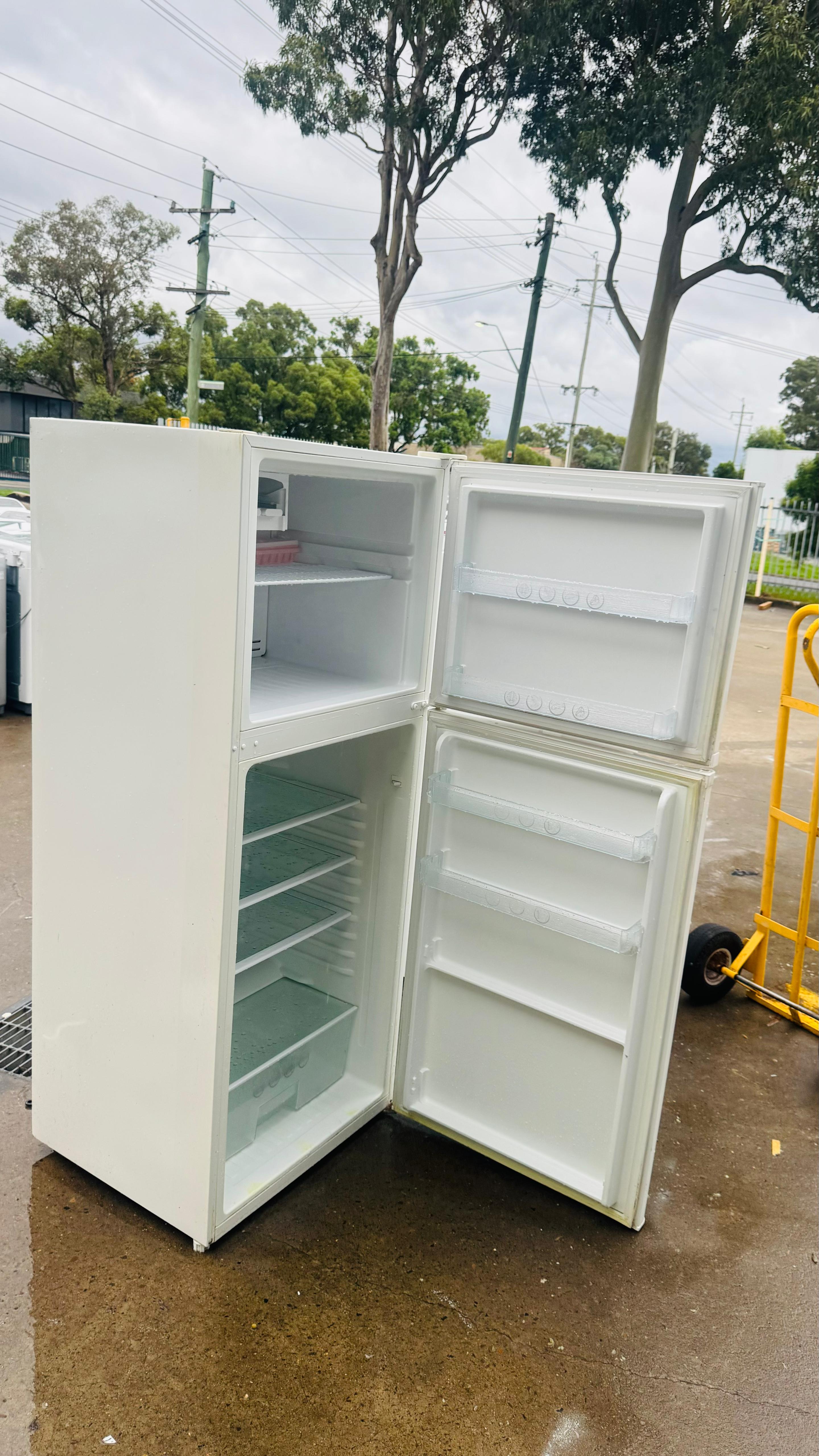 CHIQ 400 LITRES FRIDGE FREEZER