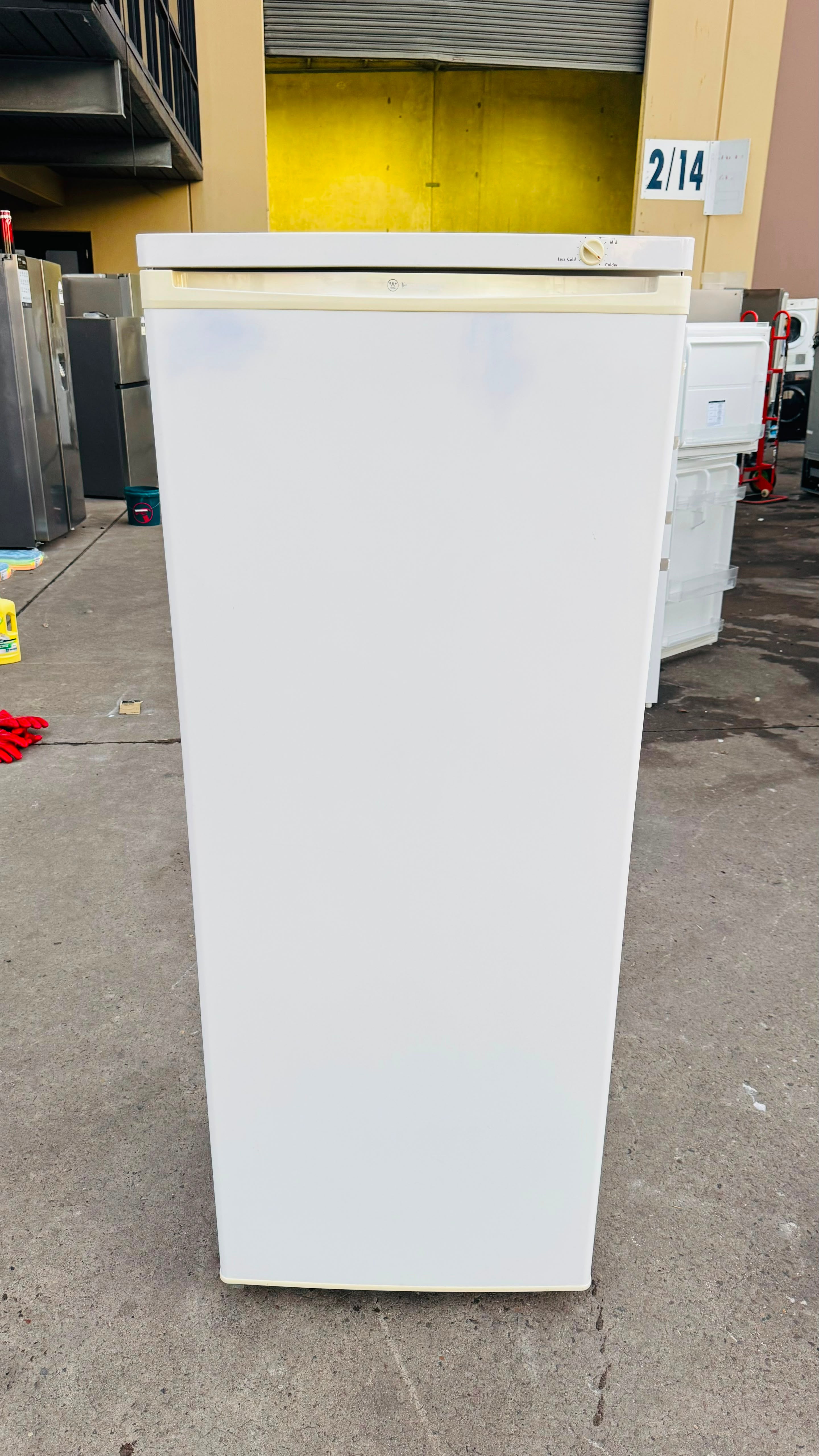 WESTINGHOUSE 230 LITRES FREEZER ONLY
