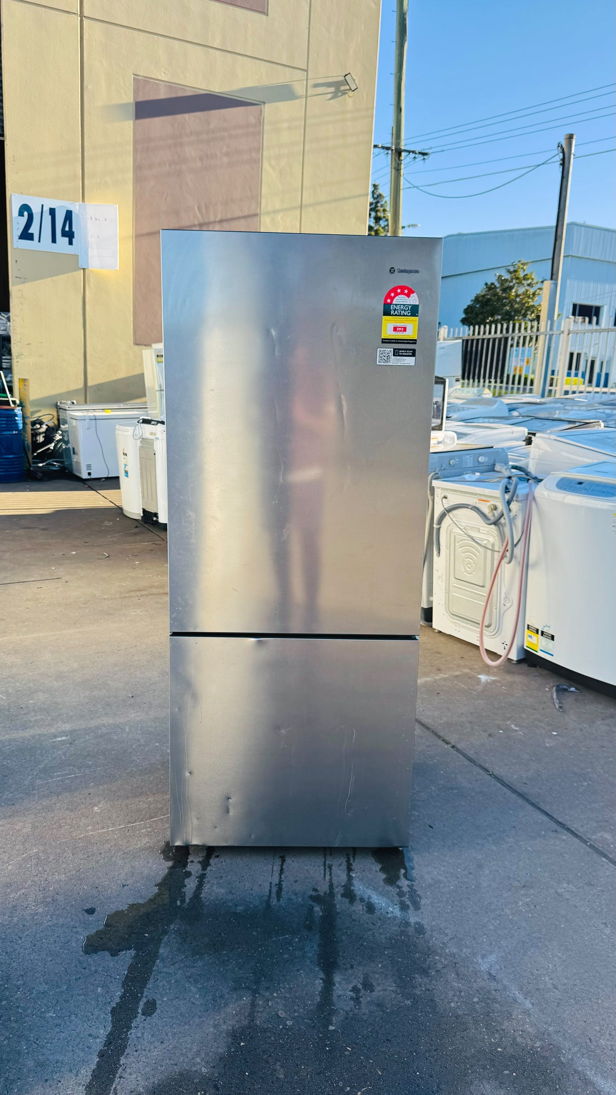 WESTINGHOUSE 453 LITRES FRIDGE FREEZER