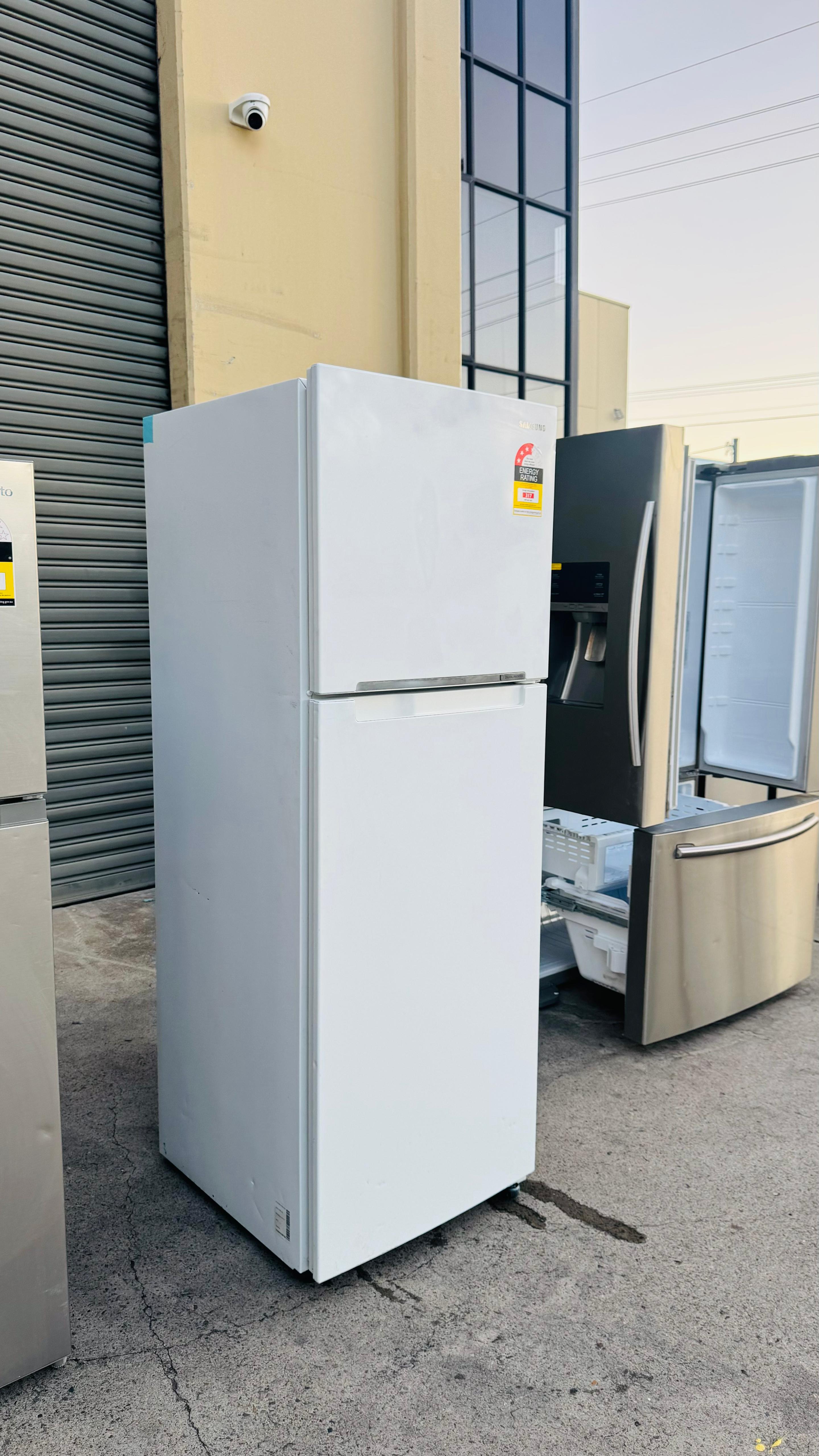 SAMSUNG 343 LITRES FRIDGE FREEZER