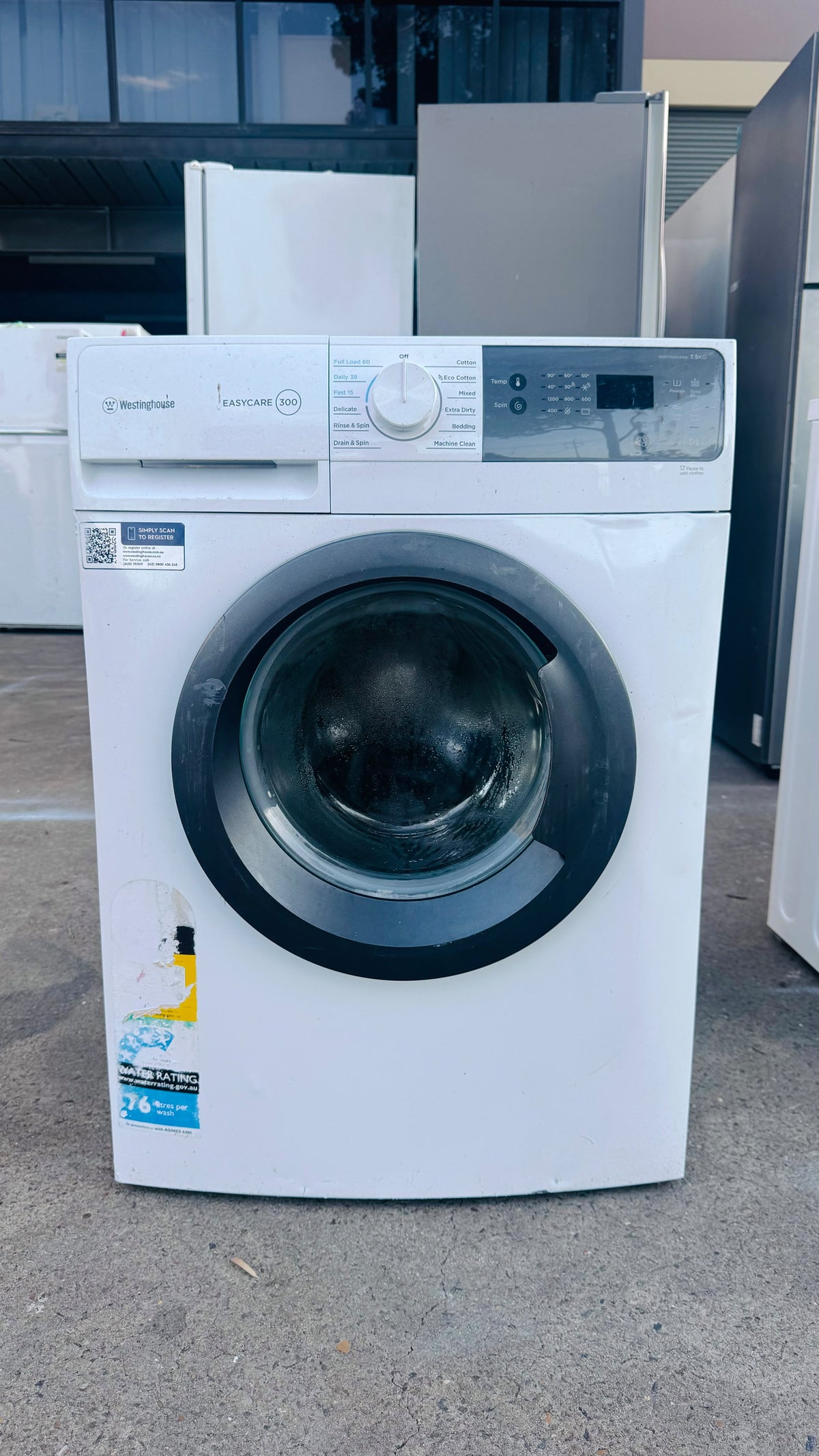 WESTINGHOUSE 7.5KGS FRONT LOADER WASHING MACHINE