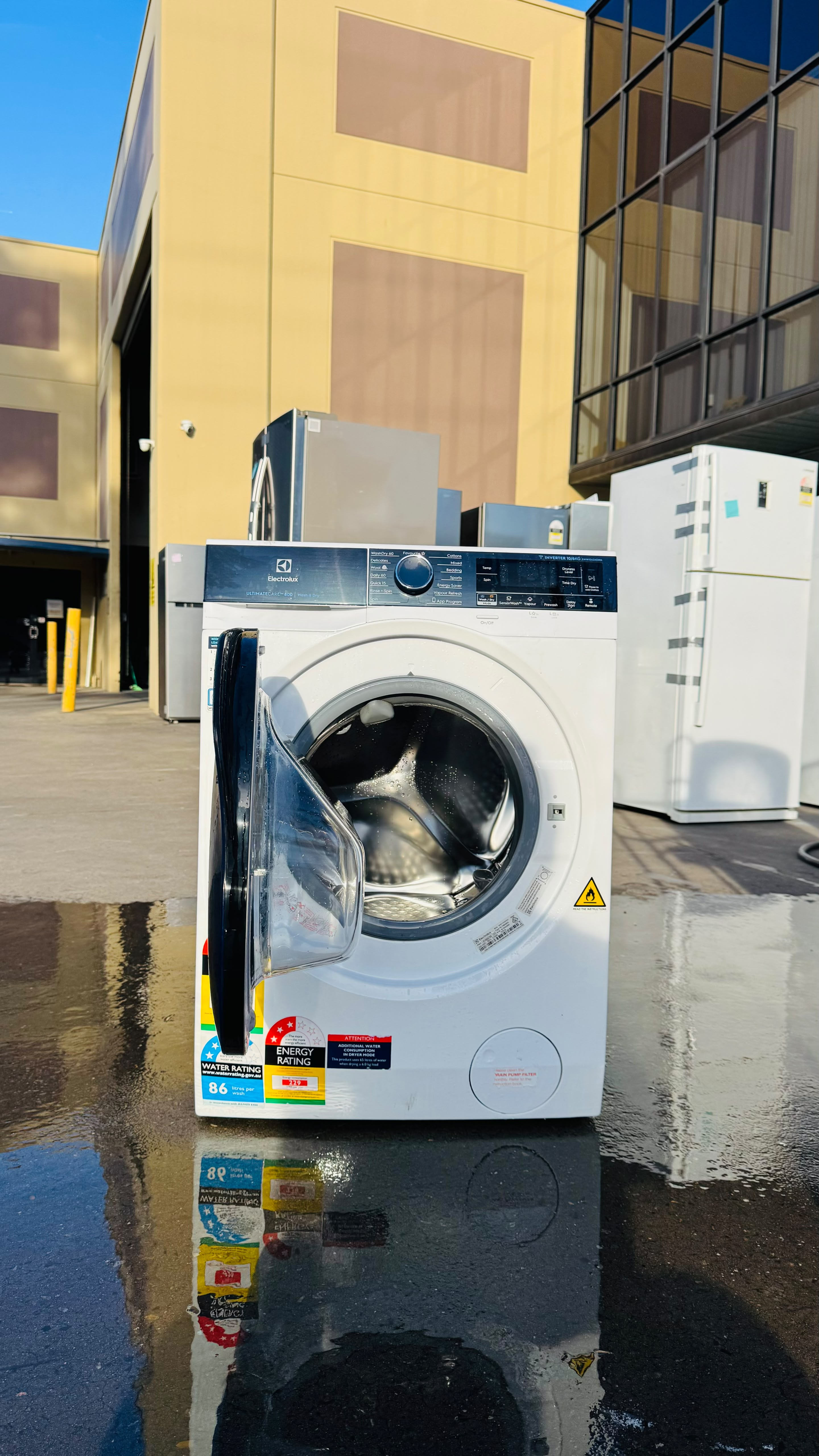 ELECTROLUX 10KGS FRONT LOADER WASHING MACHINE