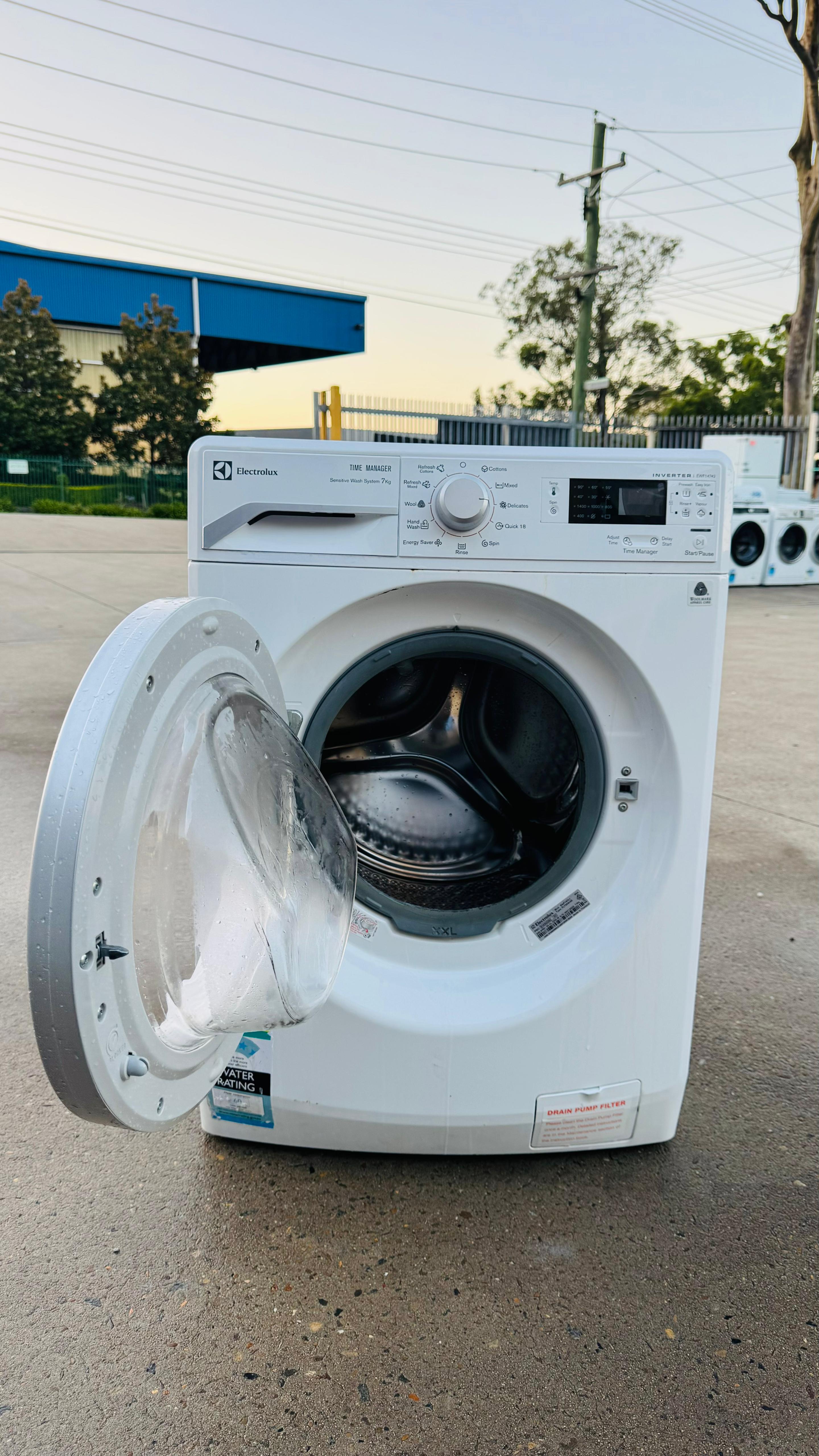 ELECTROLUX 7KGS FRONT LOADER WASHING MACHINE