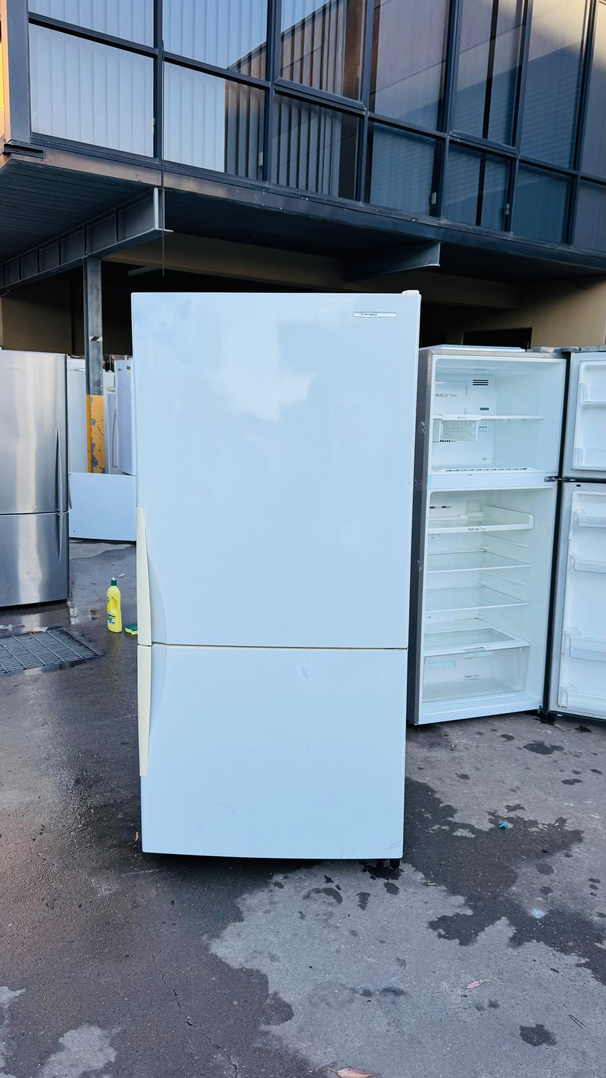 WESTINGHOUSE 505 LITRES FRIDGE FREEZER