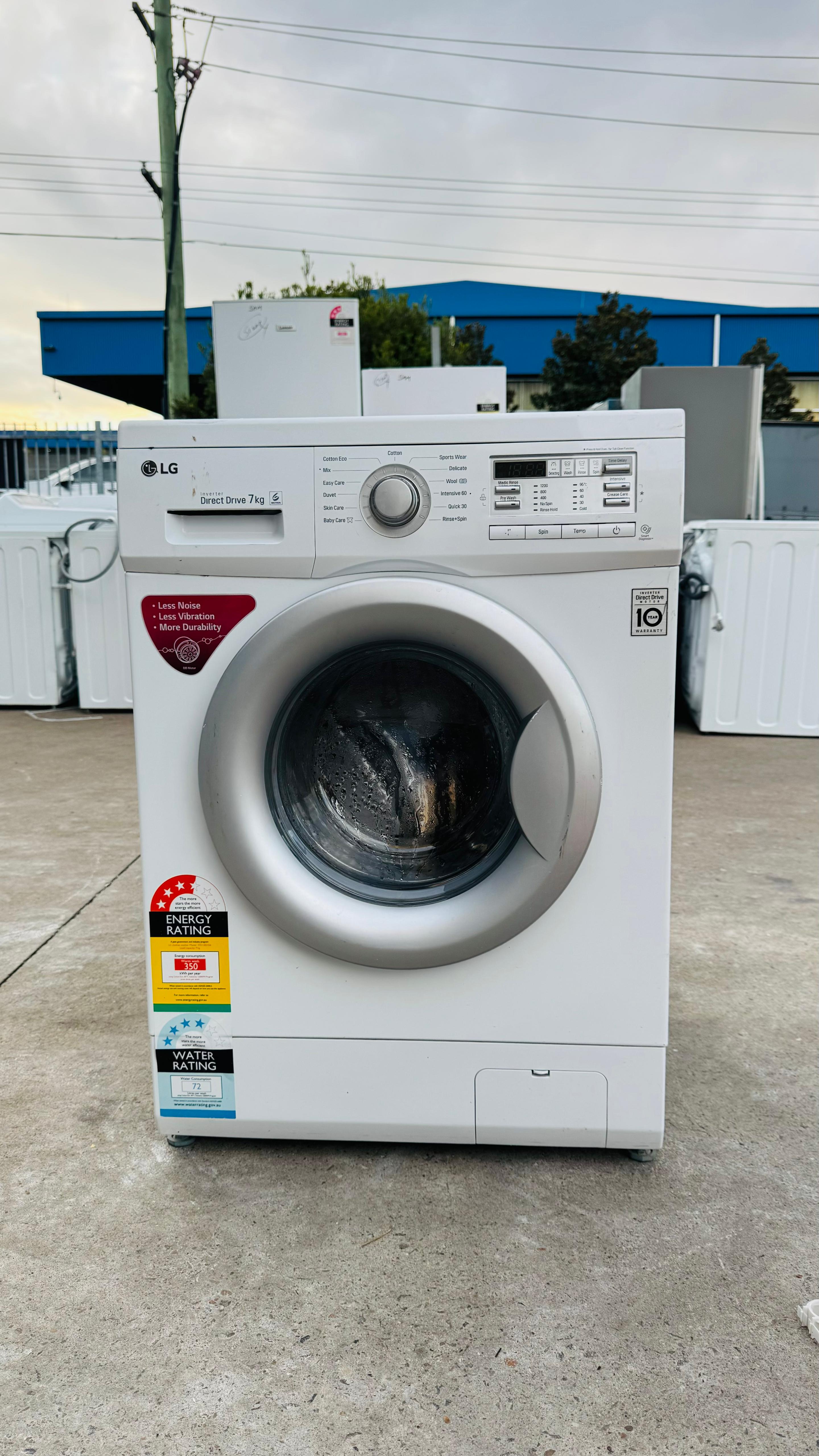 LG 7KGS FRONT LOADER WASHING MACHINE
