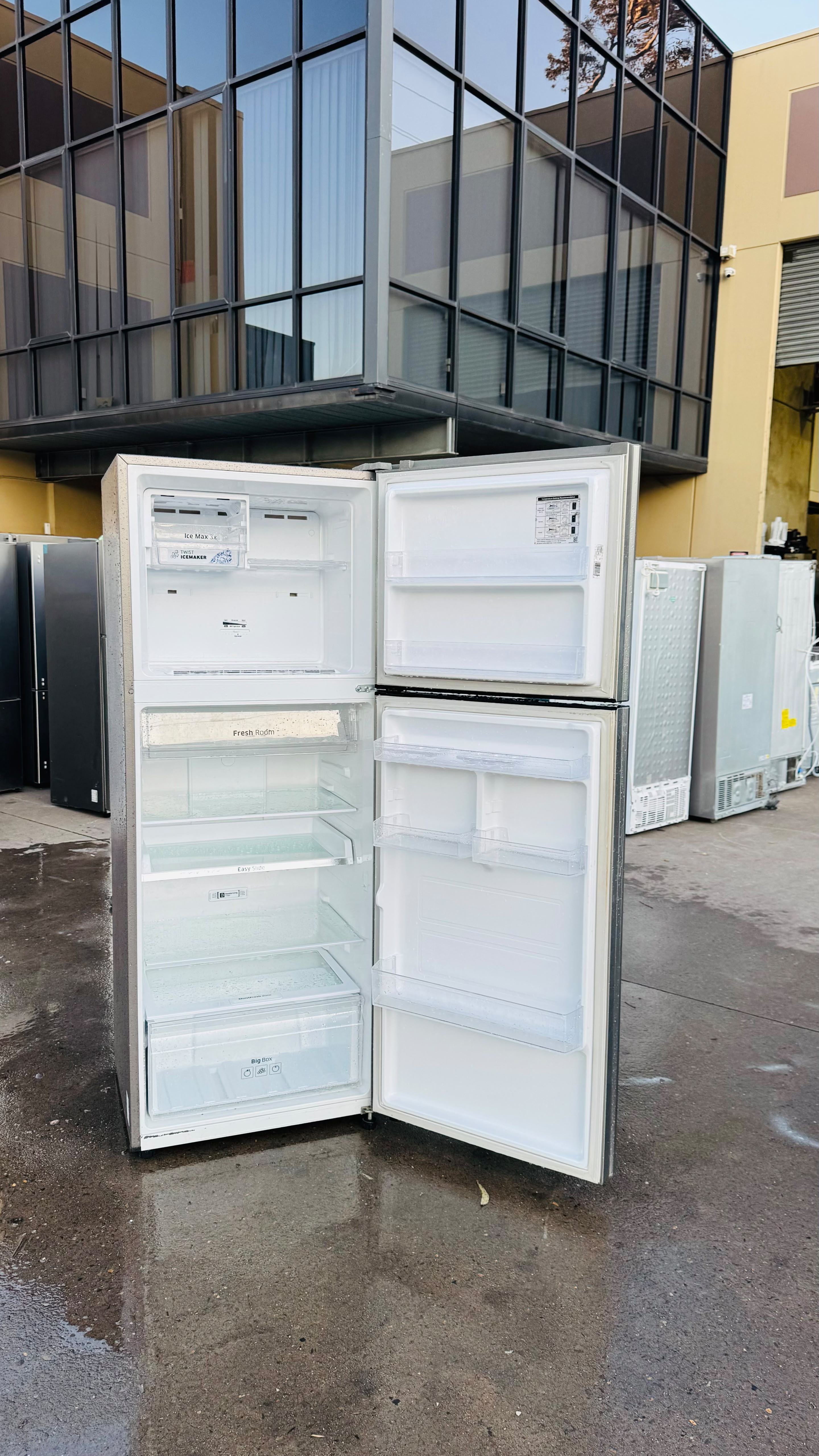 SAMSUNG 415 LITRES FRIDGE FREEZER