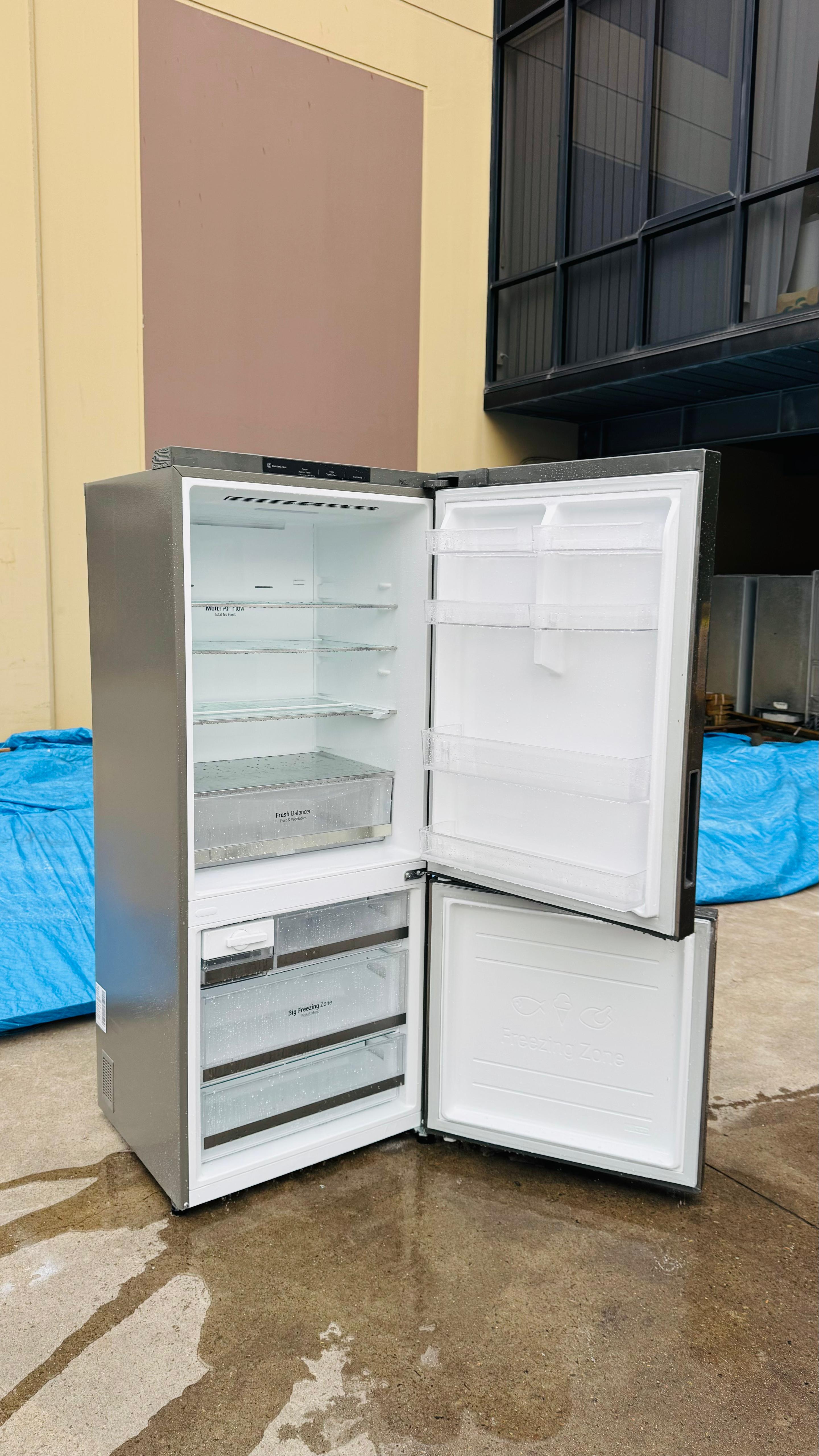 LG 454 LITRES FRIDGE FREEZER