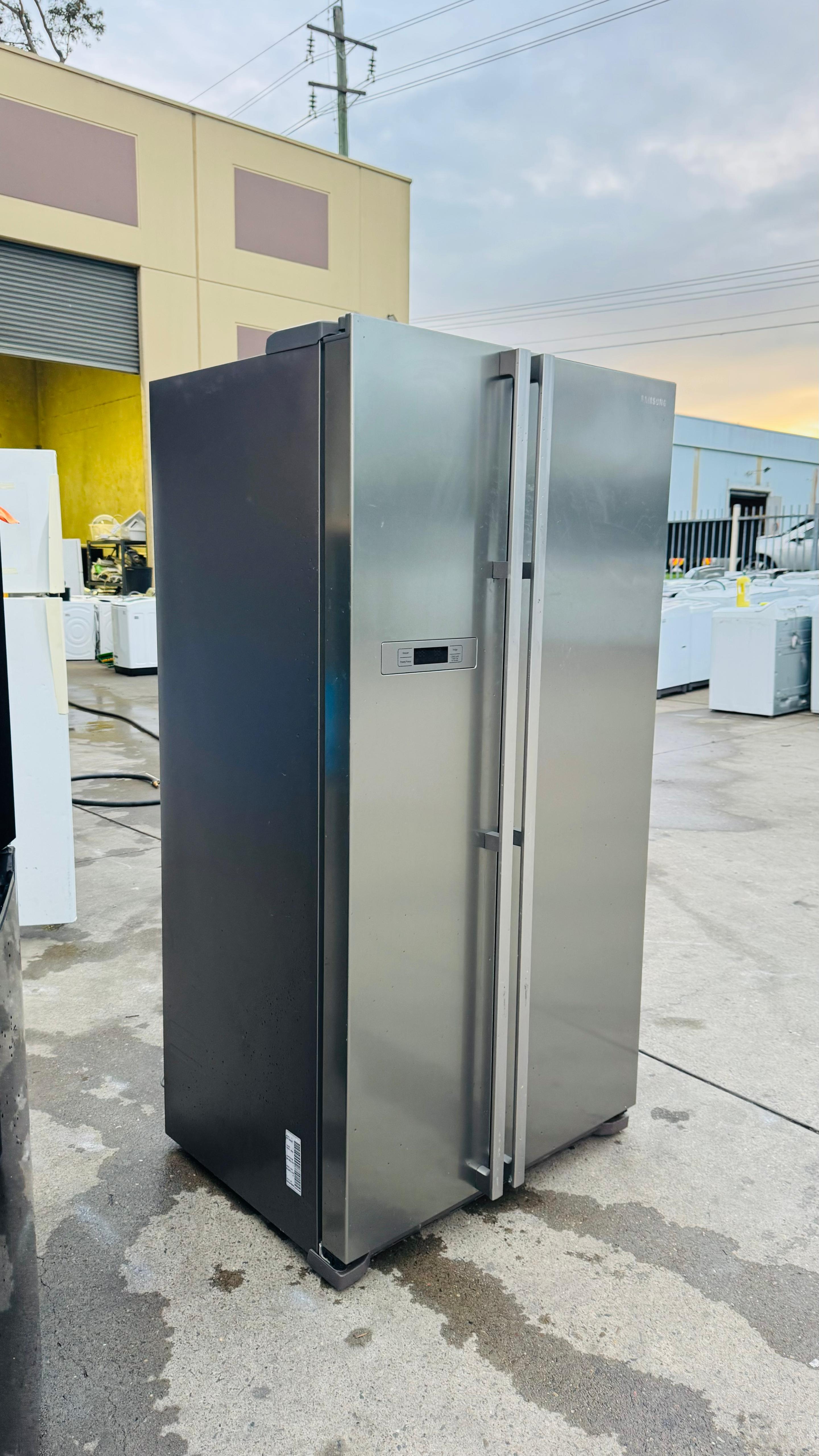 SAMSUNG SIDE BY SIDE 710 LITRES FRIDGE FREEZER