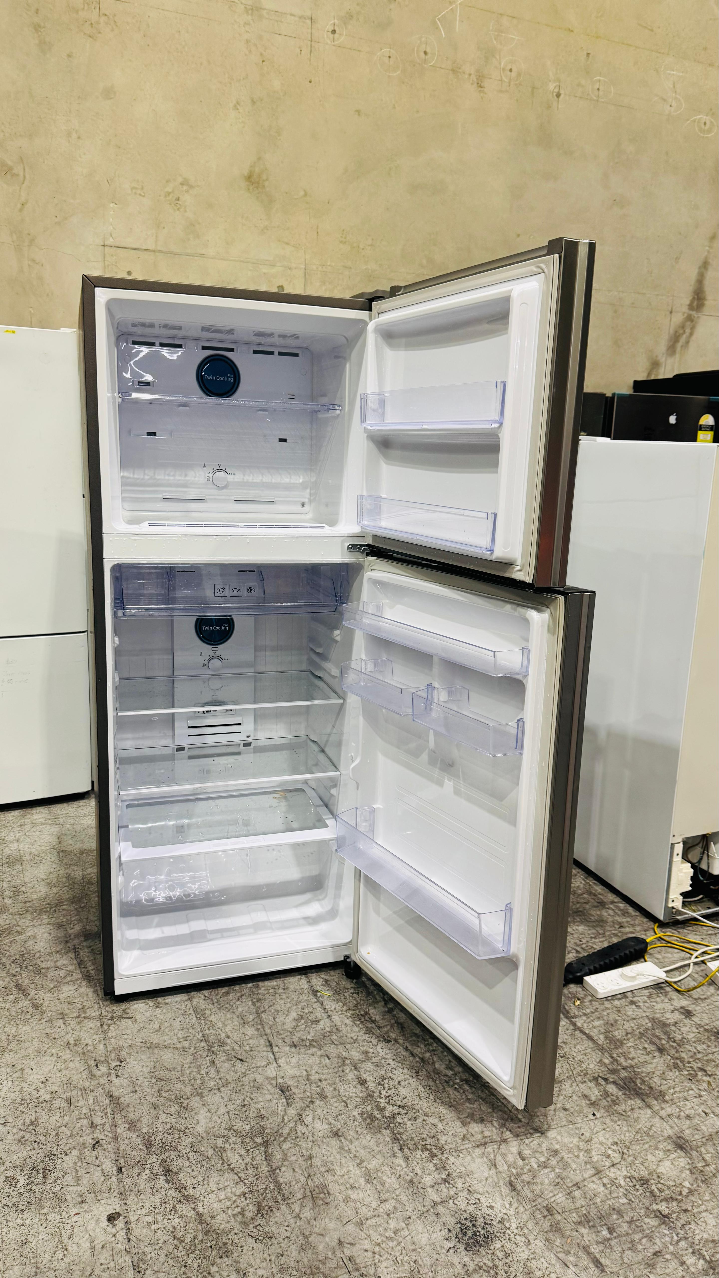 SAMSUNG 400 LITRES FRIDGE FREEZER