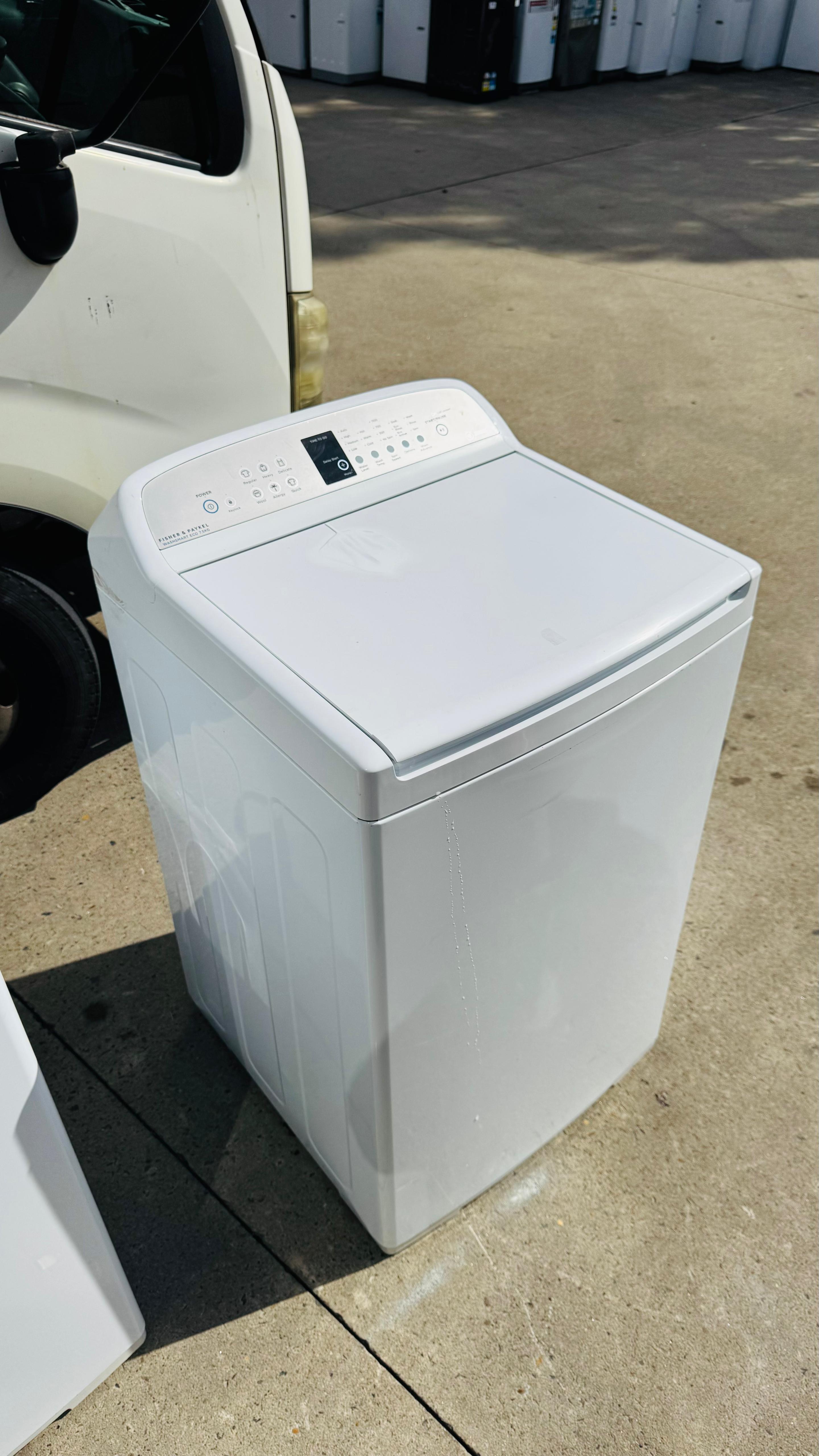 FISHER AND PAYKEL 7.5 KGS TOP LOADER WASHING MACHINE