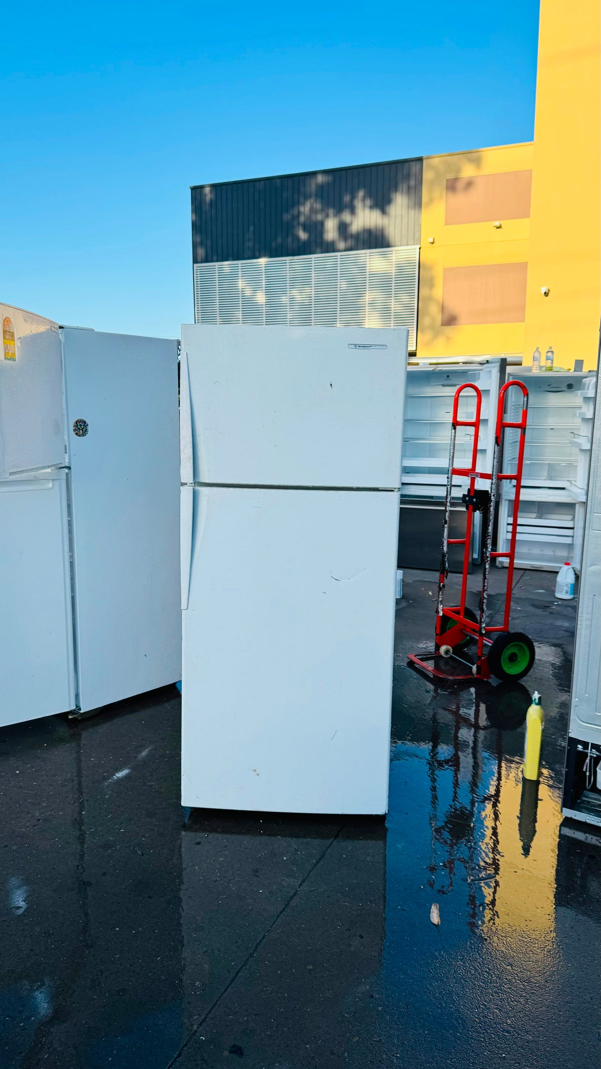 WESTINGHOUSE 420 LITRES FRIDGE FREEZER
