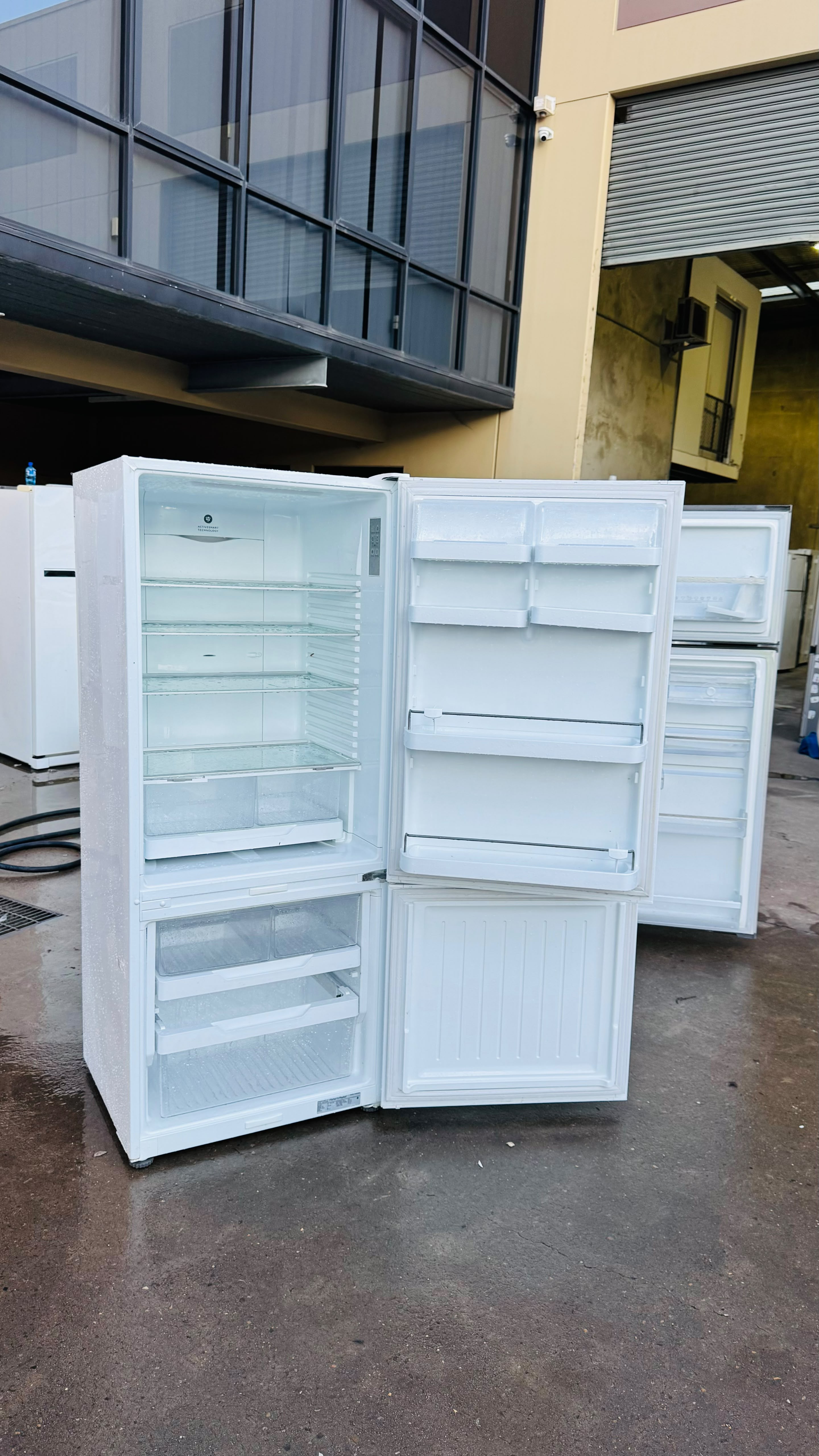 FISHER AND PAYKEL 442 LITRES FRIDGE FREEZER