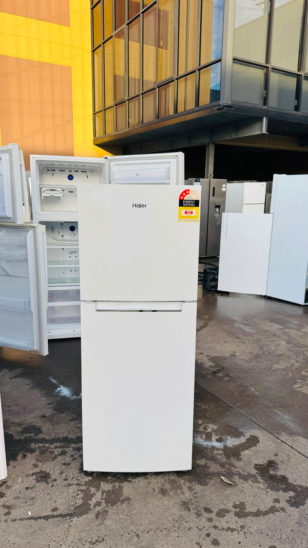 HAIER 220 LITRES FRIDGE FREEZER