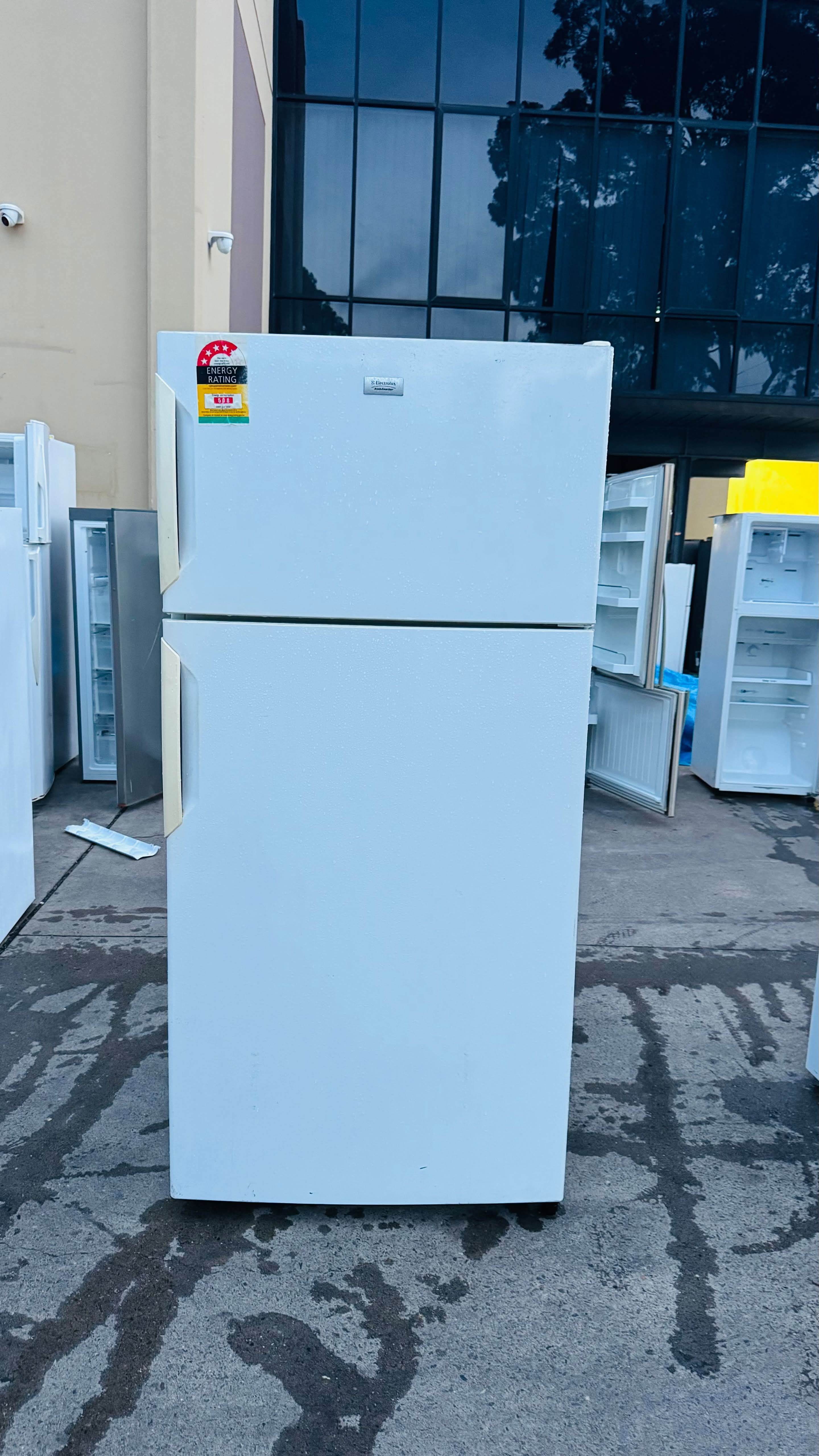 ELECTROLUX 517 LITRES FRIDGE FREEZER
