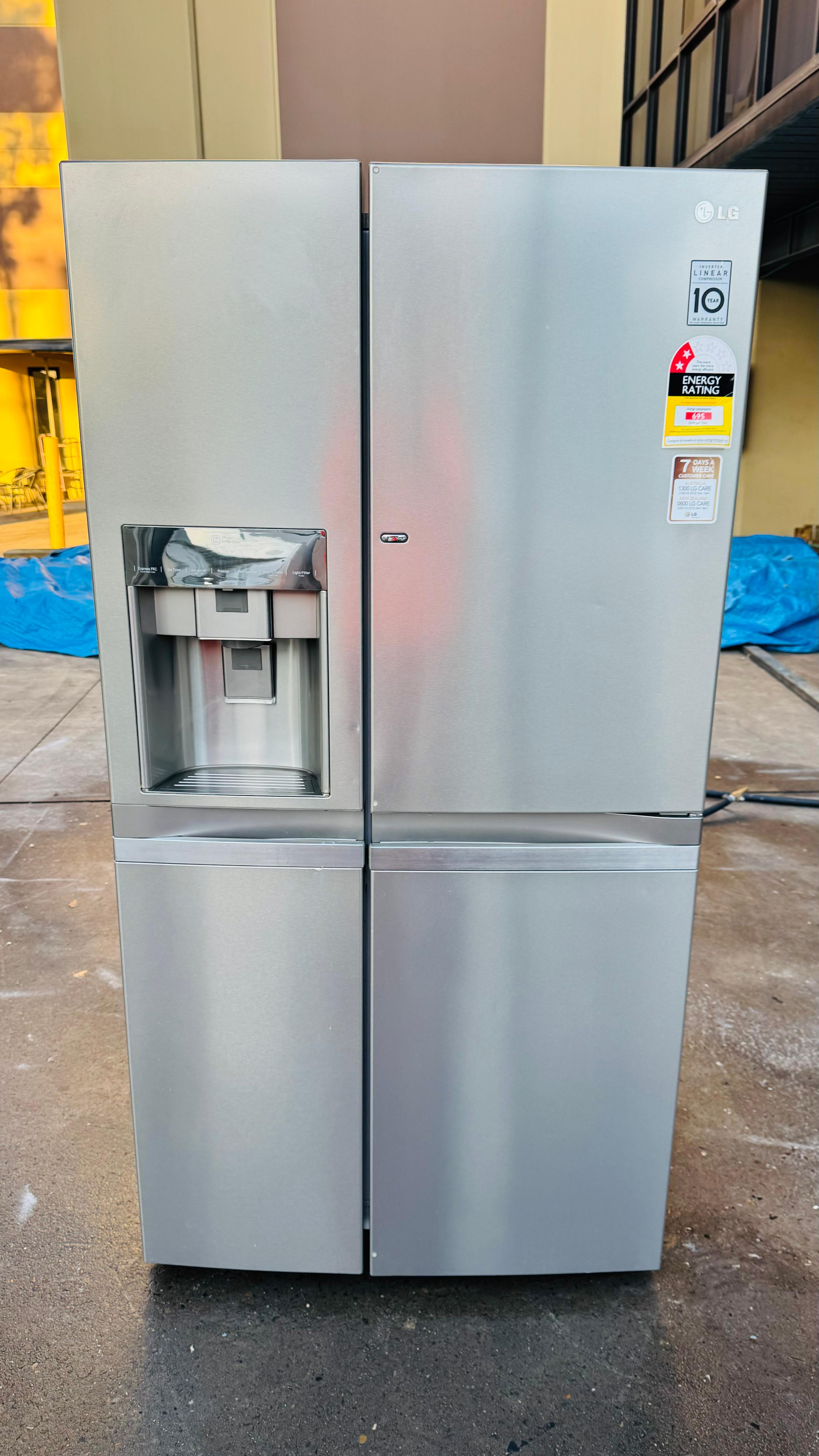 LG 661 LITRES SIDE BY SIDE DOOR FRIDGE FREEZER
