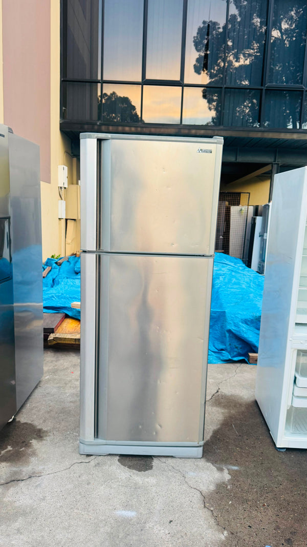 MITSUBUSHI 420 LITRES FRIDGE FREEZER