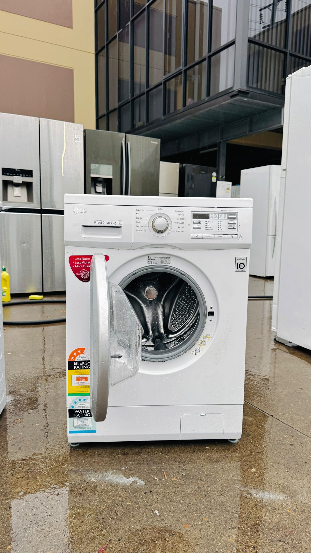 LG 7KGS FRONT LOADER WASHING MACHINE