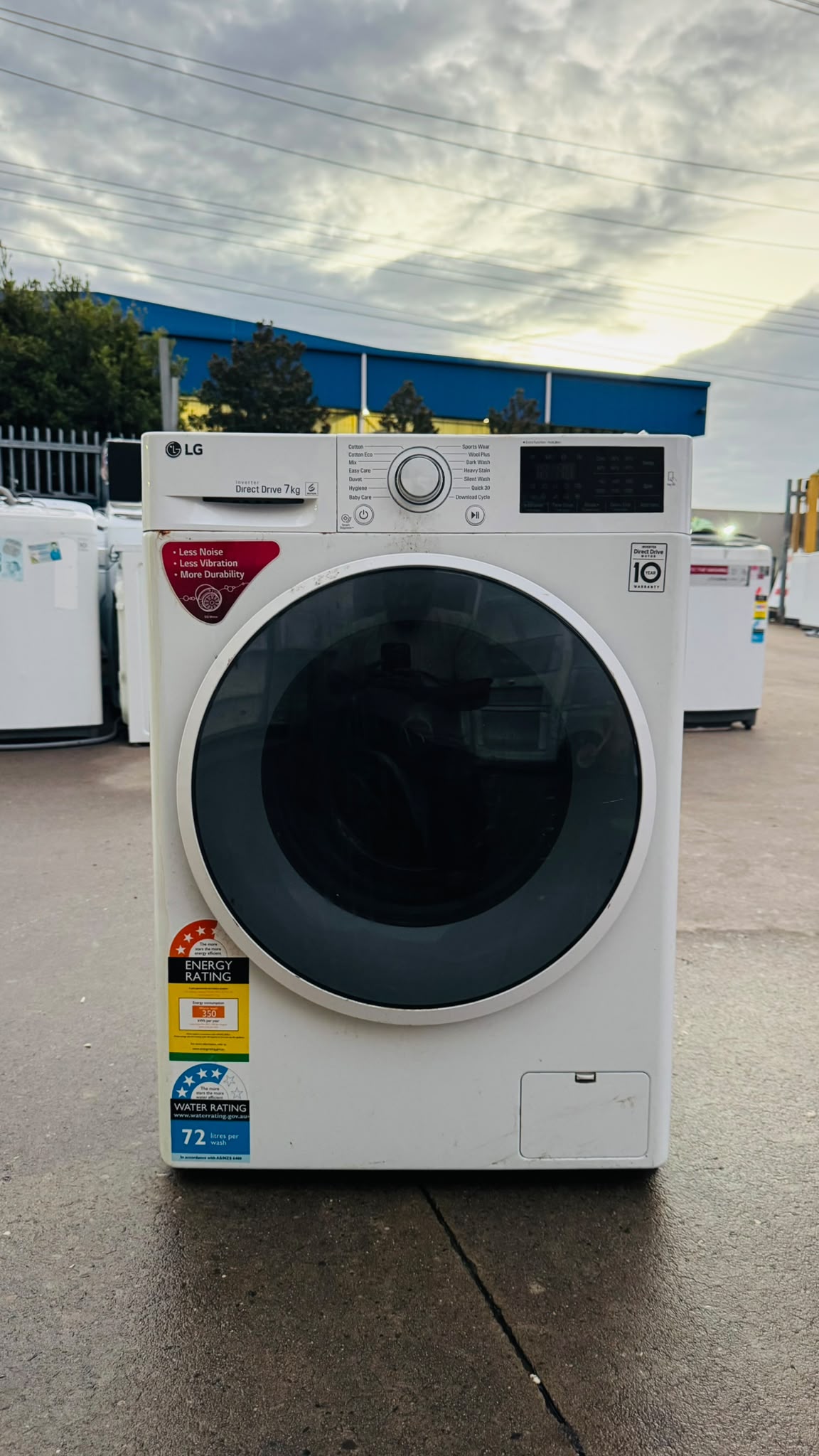 LG 7KGS FRONT LOADER WASHING MACHINE
