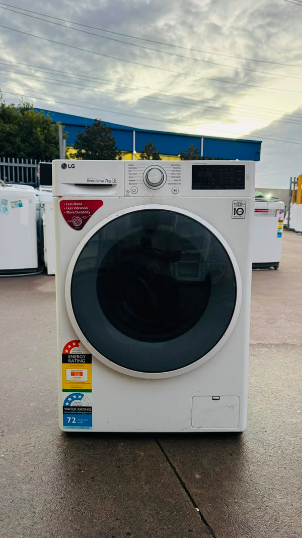 LG 7KGS FRONT LOADER WASHING MACHINE