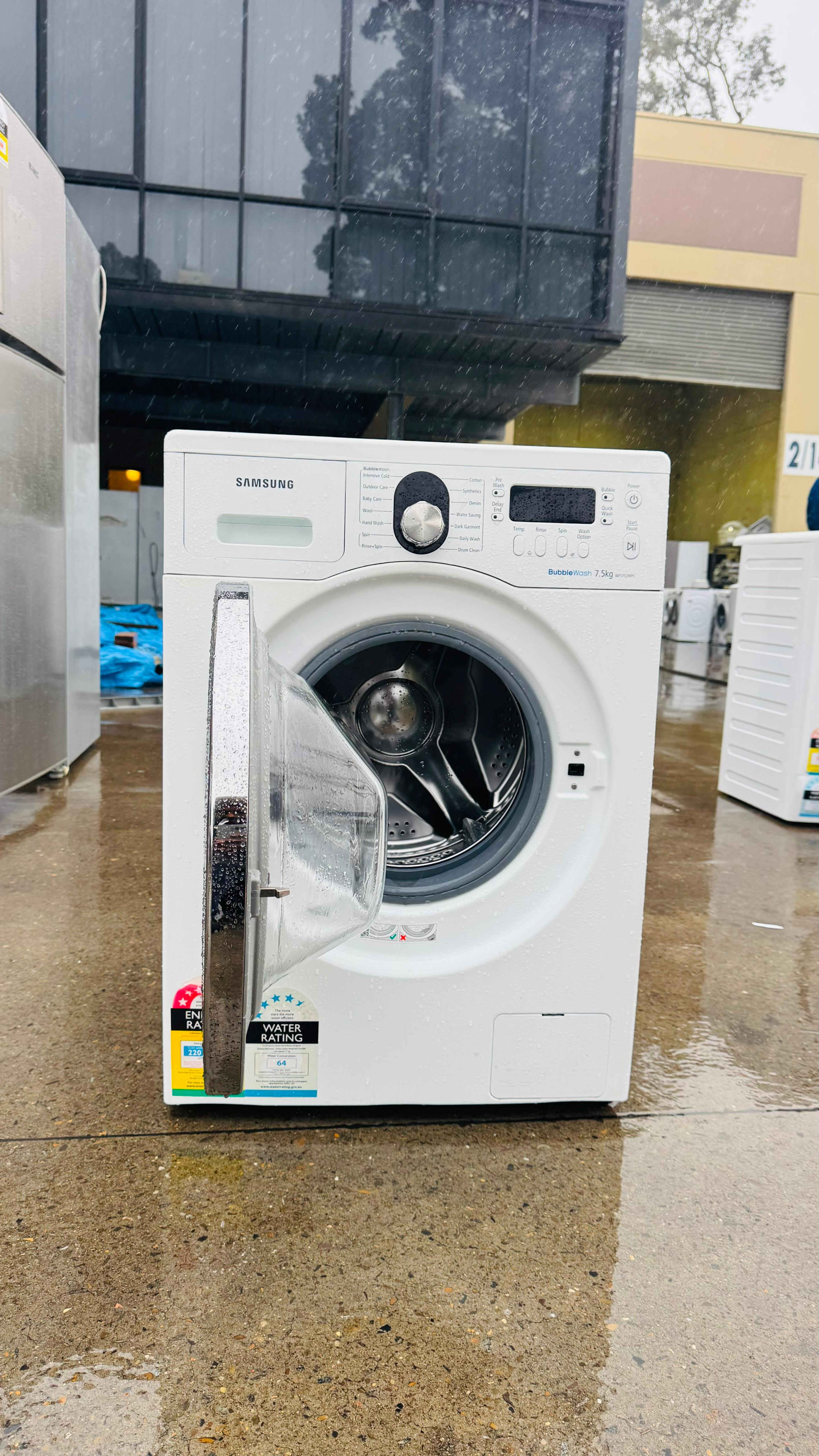 SAMSUNG 7.5KGS FRONT LOADER WASHING MACHINE