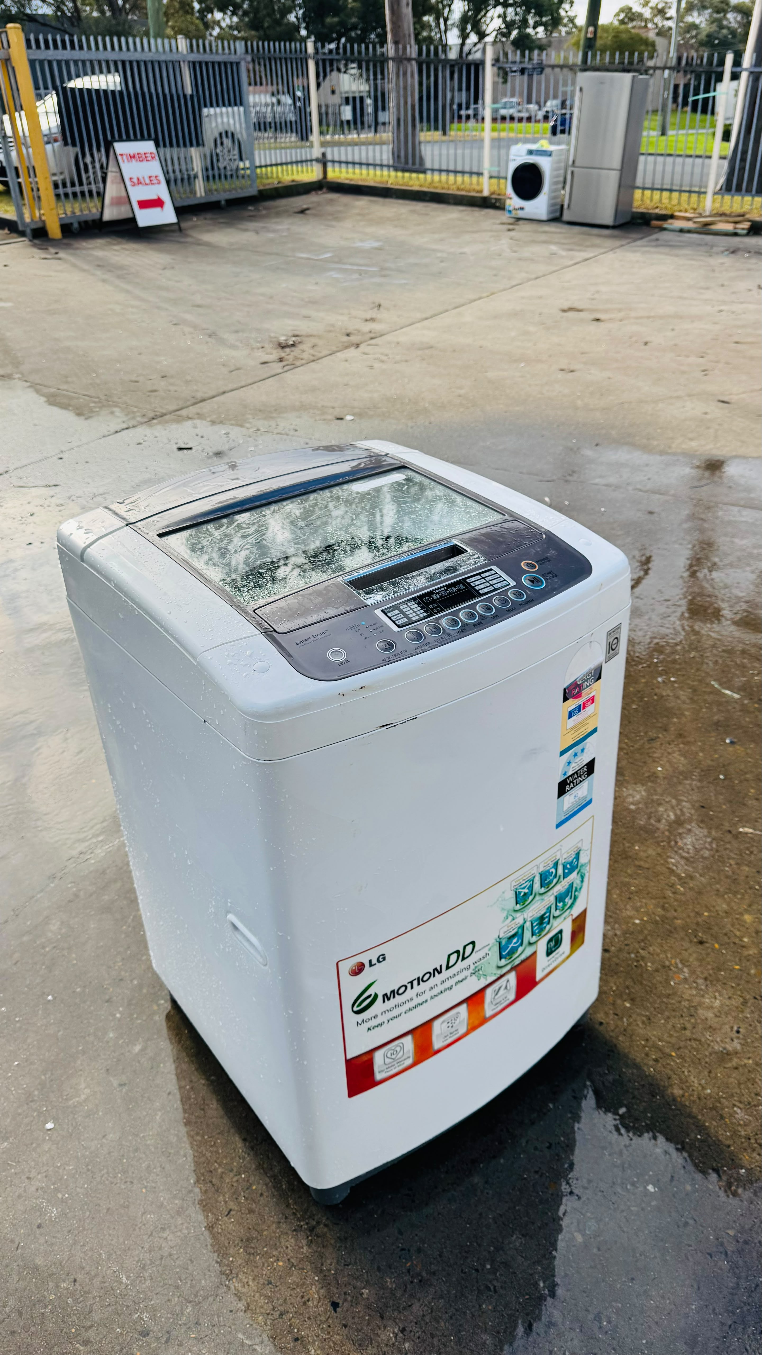 LG 8KGS TOP LOADER WASHING MACHINE
