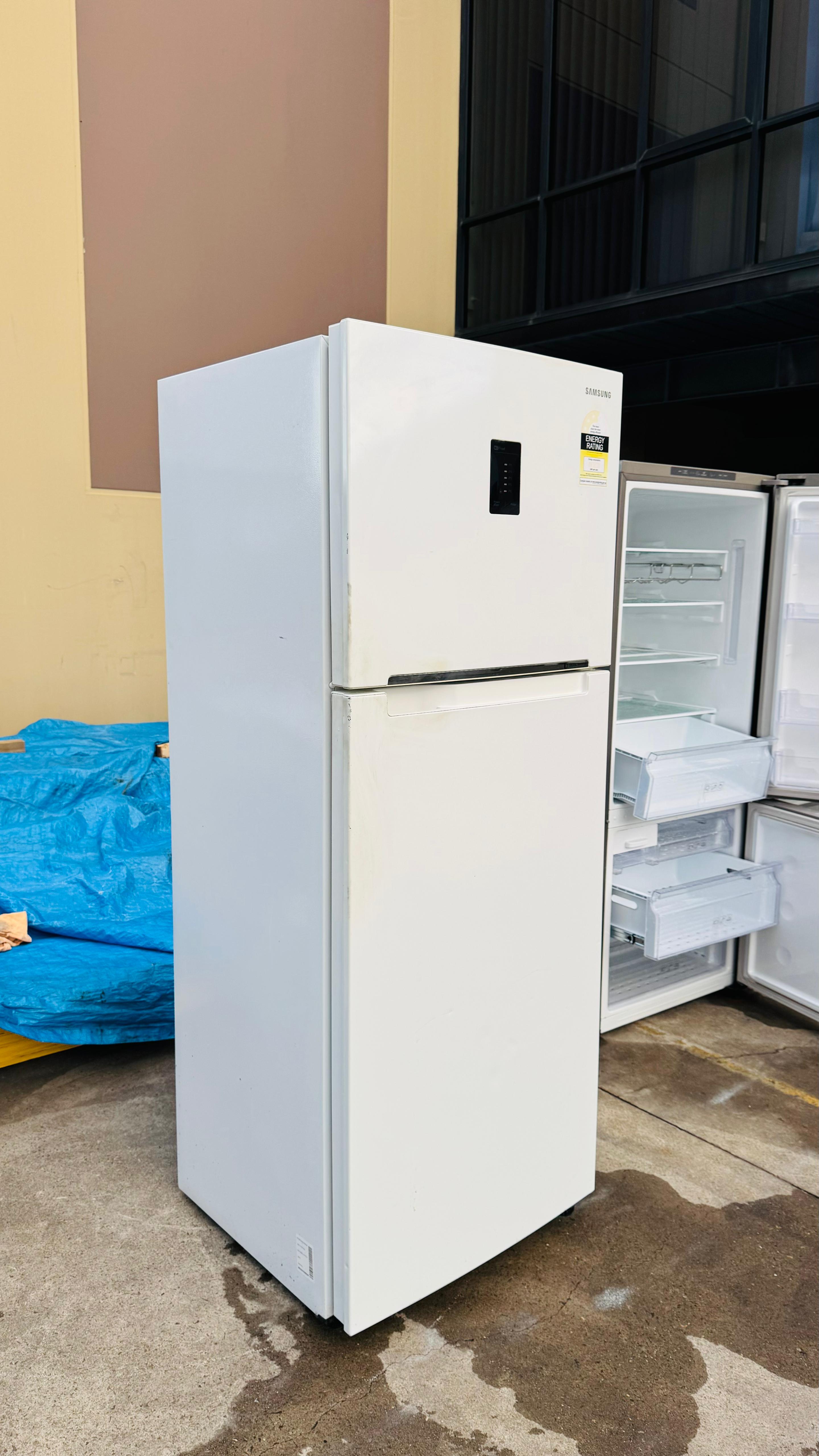 SAMSUNG 415 LITRES FRIDGE FREEZER