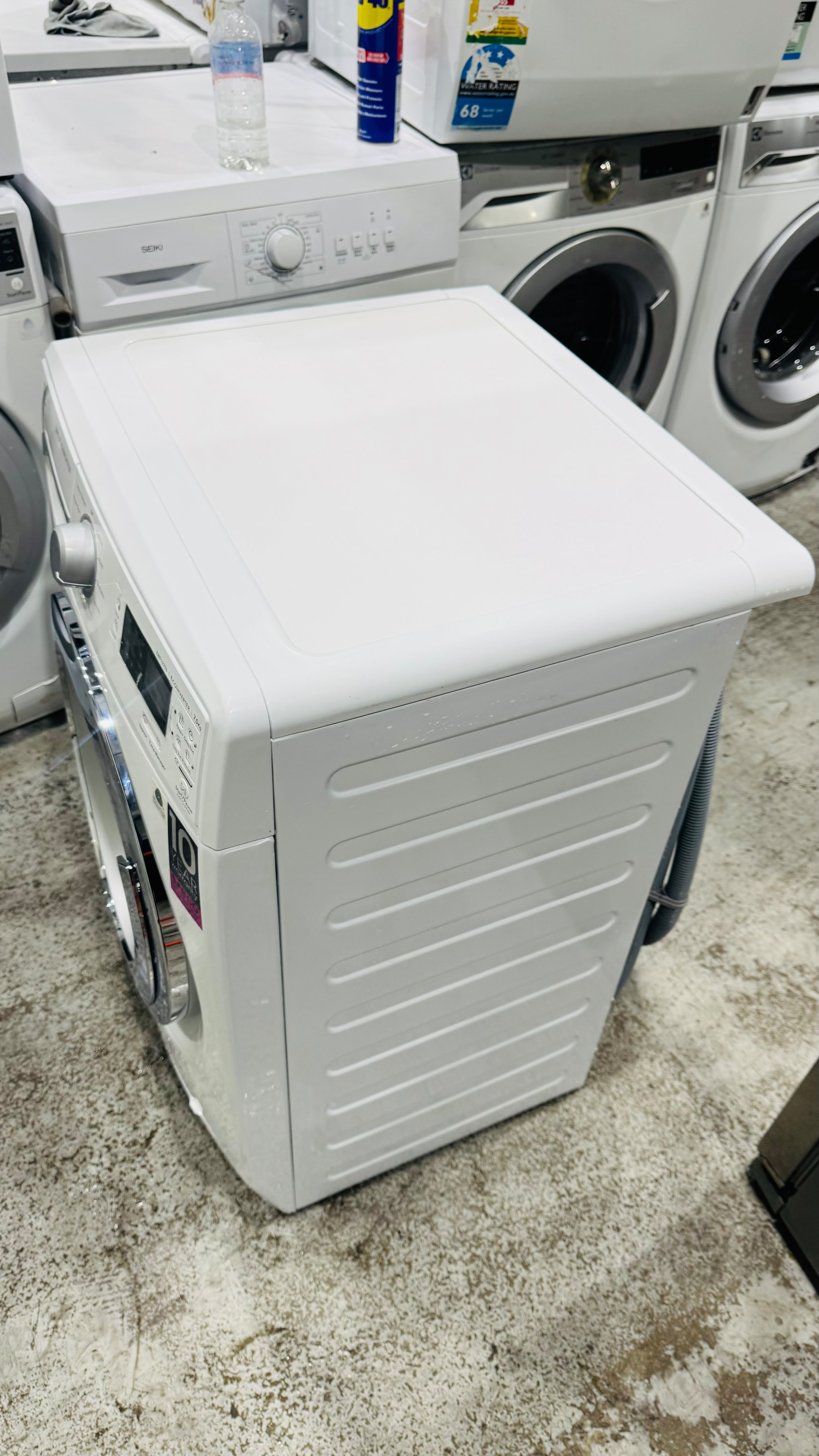 ELECTROLUX 7.5KGS FRONT LOADER WASHING MACHINE