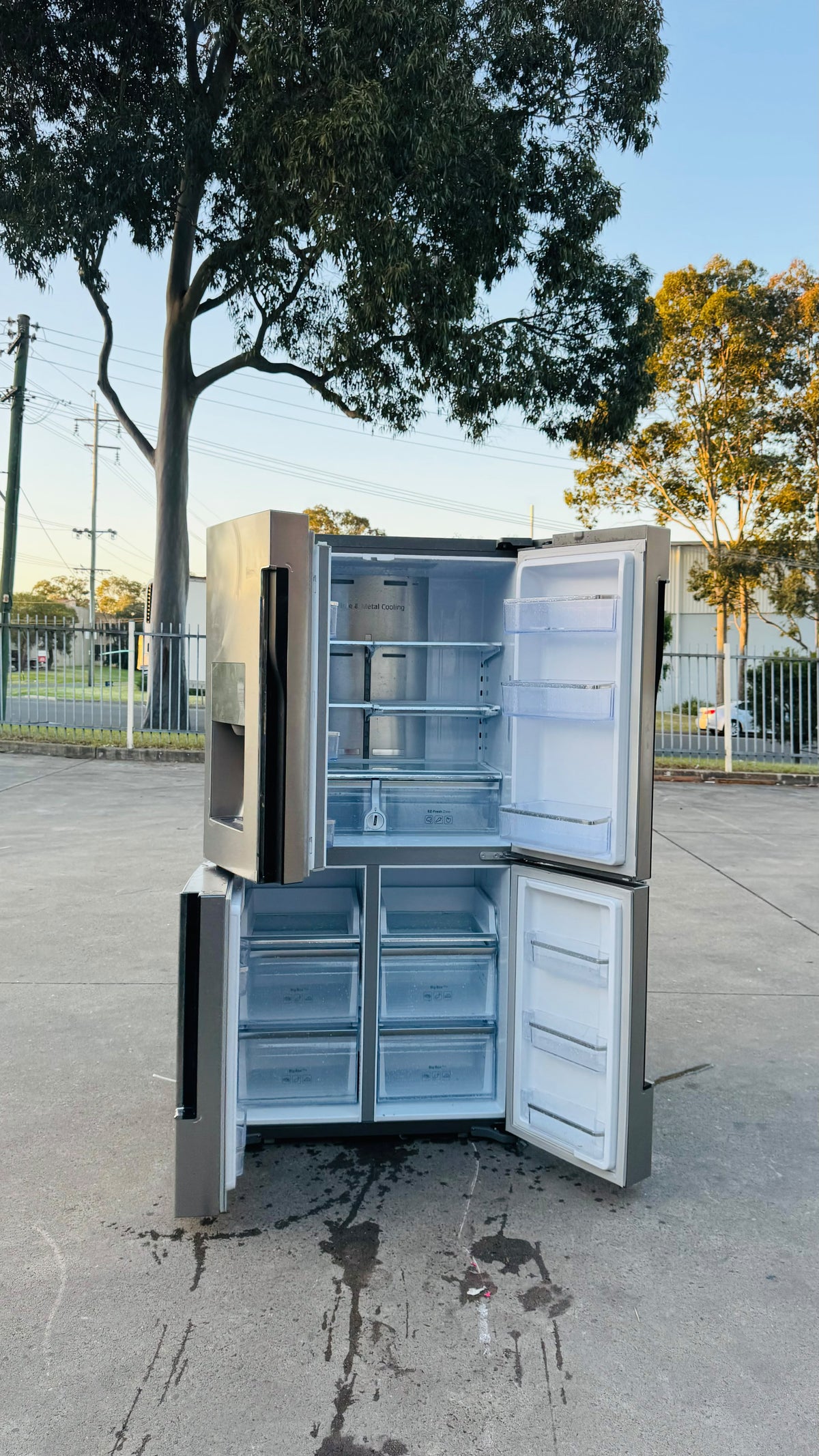 SAMSUNG QUAD FRENCH DOOR 719 LITRES FRIDGE FREEZER