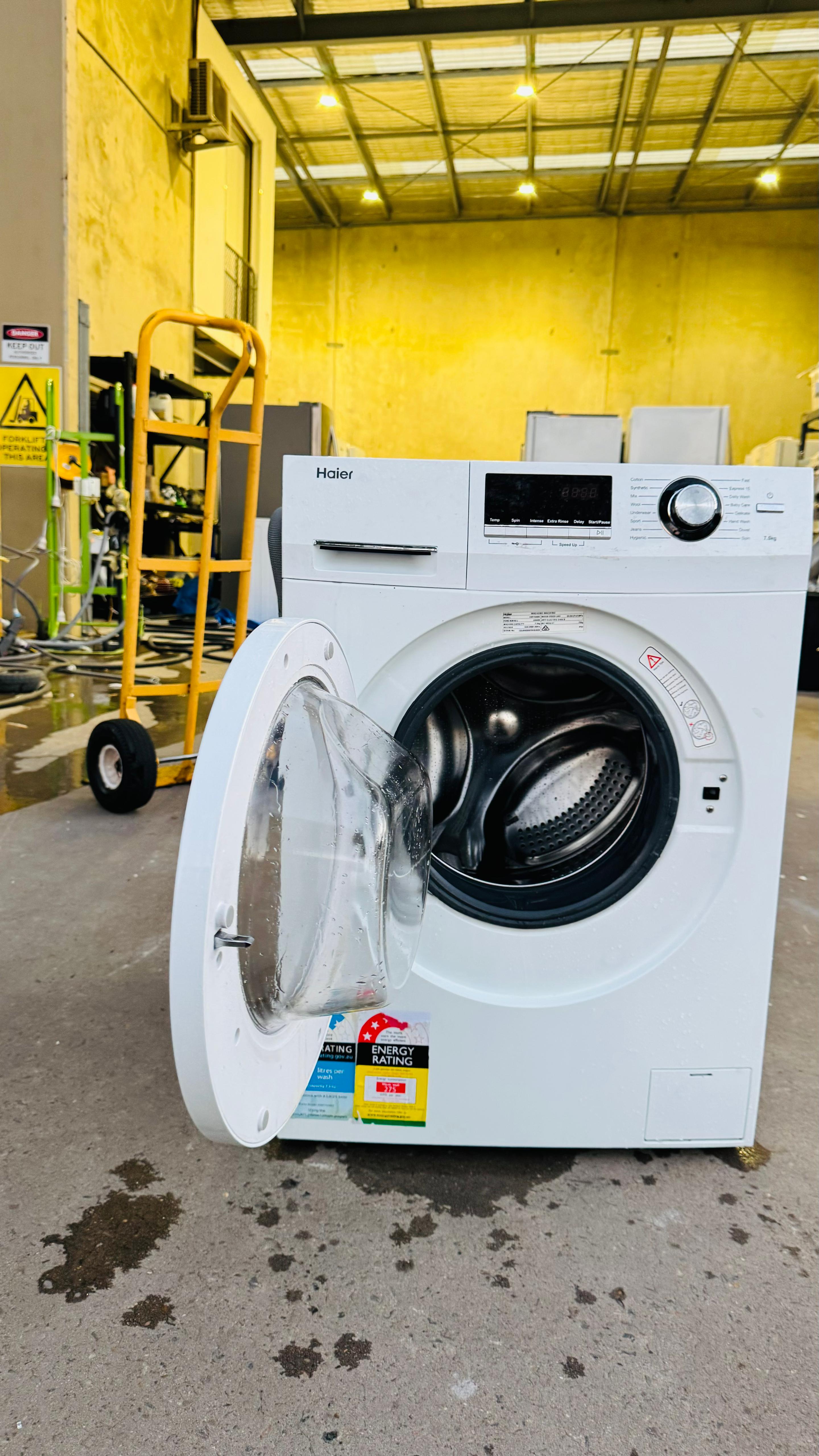 HAIER 7.5KGS FRONT LOADER WASHING MACHINE