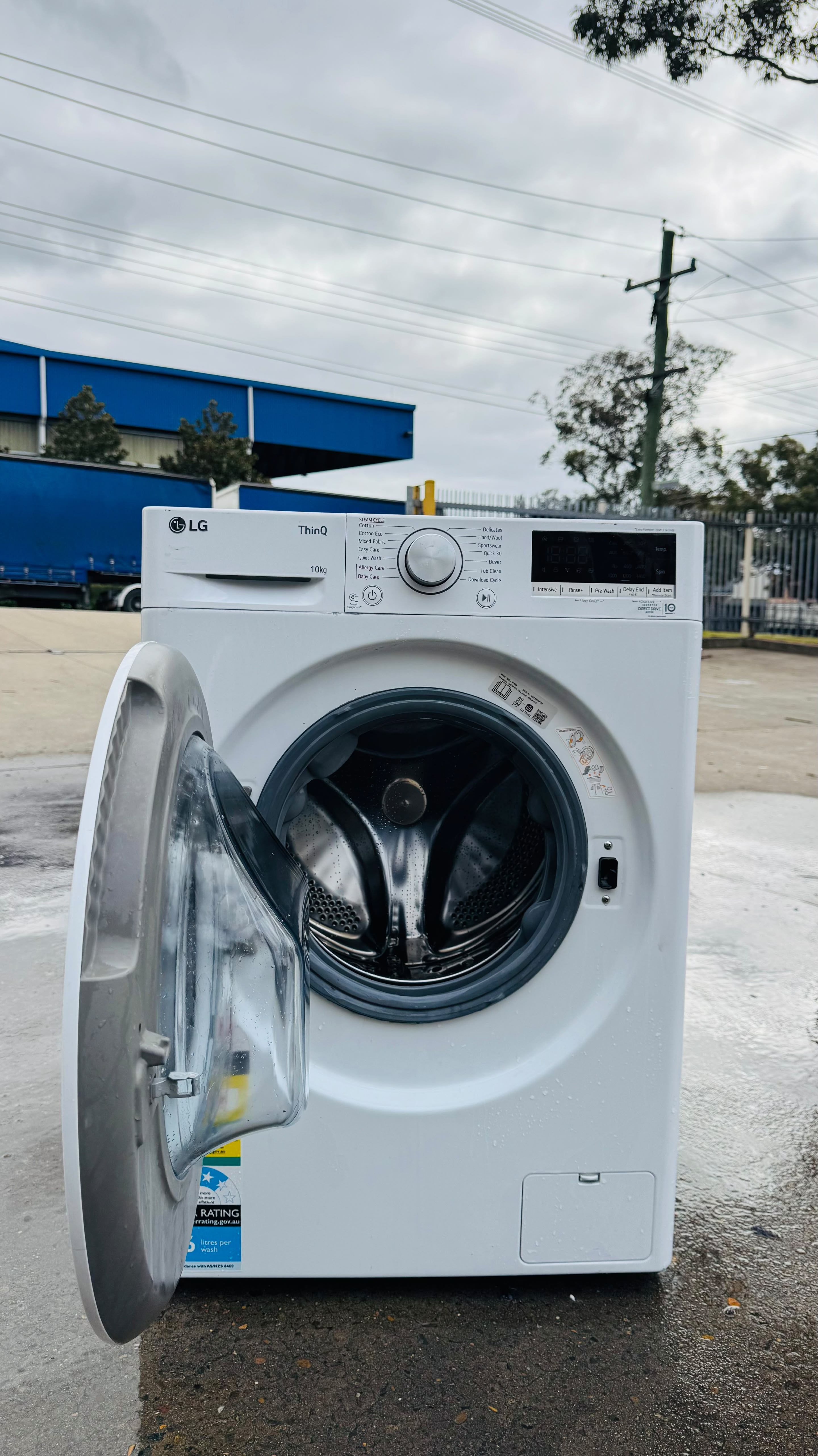 LG 10KGS FRONT LOADER WASHING MACHINE