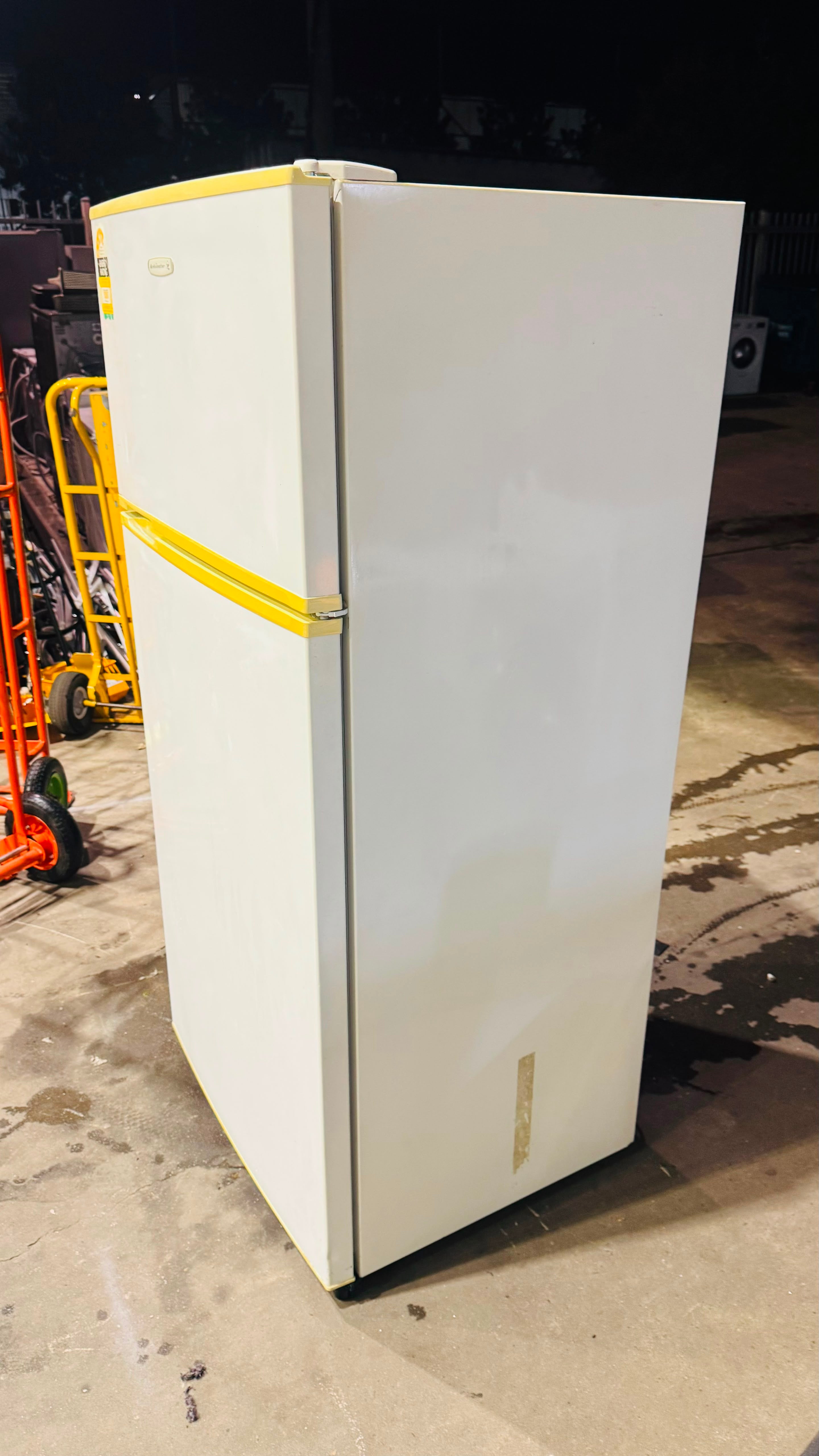 KELVINATOR 520 LITRES FRIDGE FREEZER