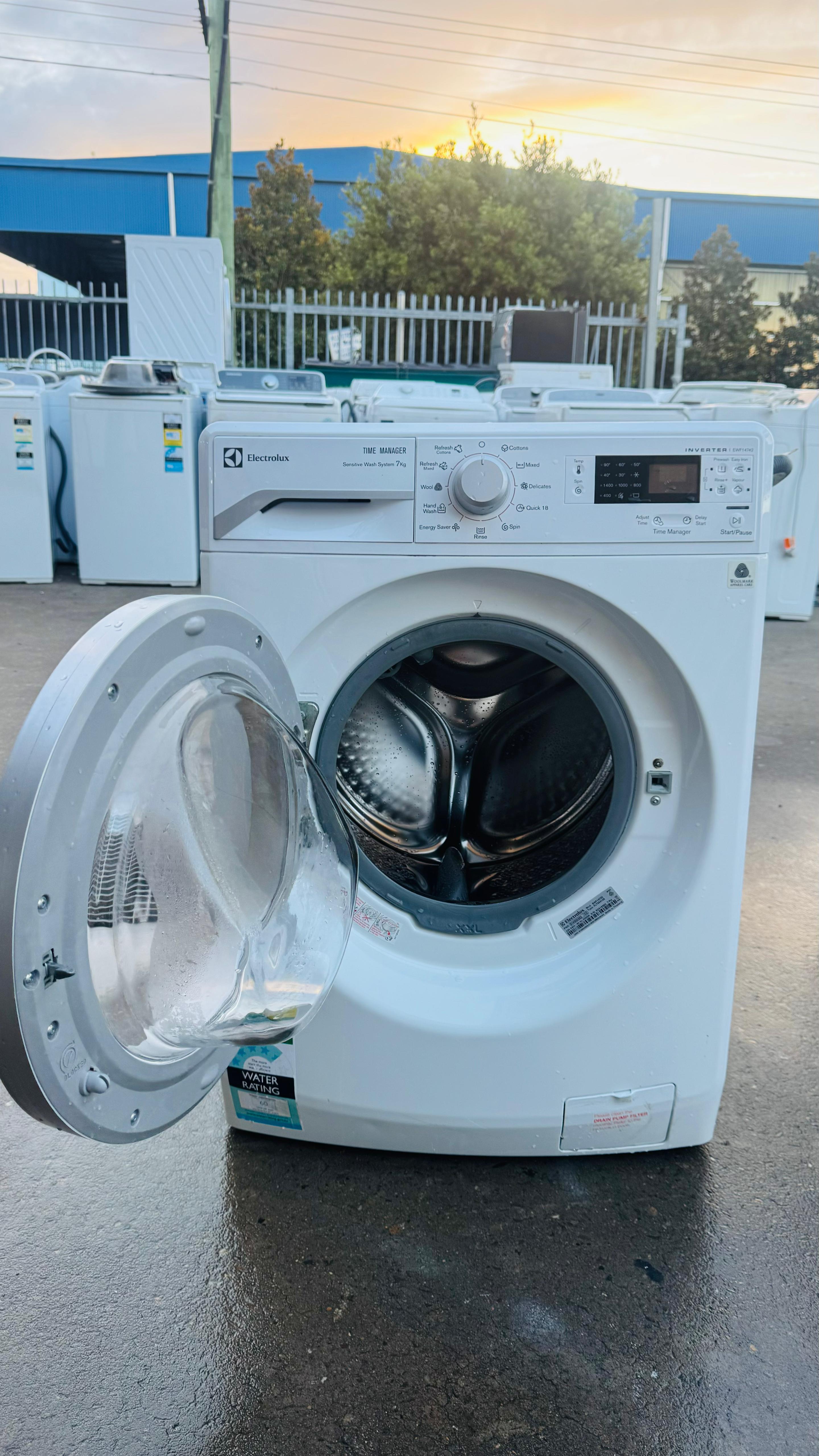 ELECTROLUX 7 KGS FRONT LOADER WASHING MACHINE