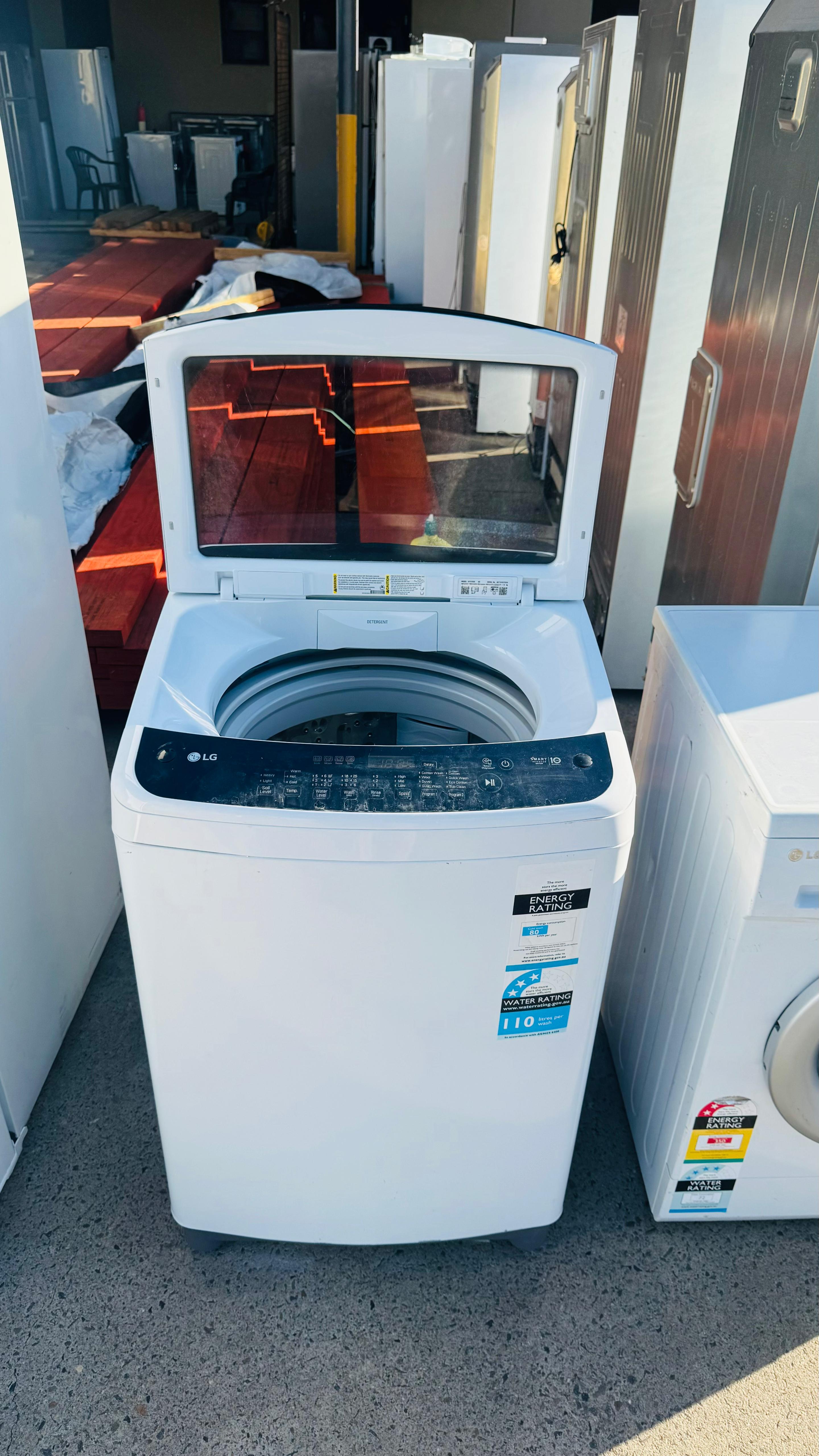 LG 7.5KGS TOP LOADER WASHING MACHINE