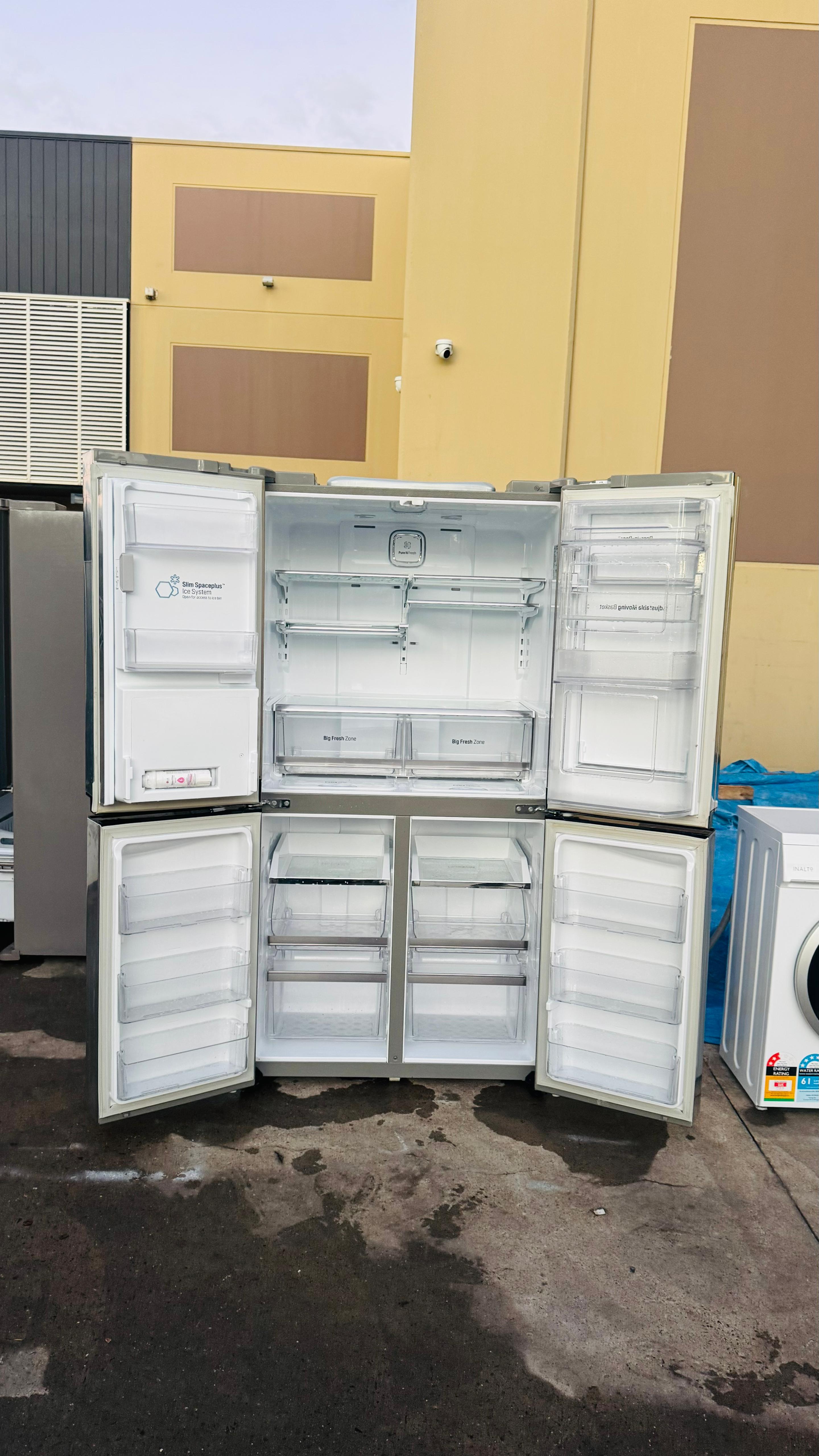 LG QUAD FRENCH DOOR 712 LITRES FRIDGE FREEZER