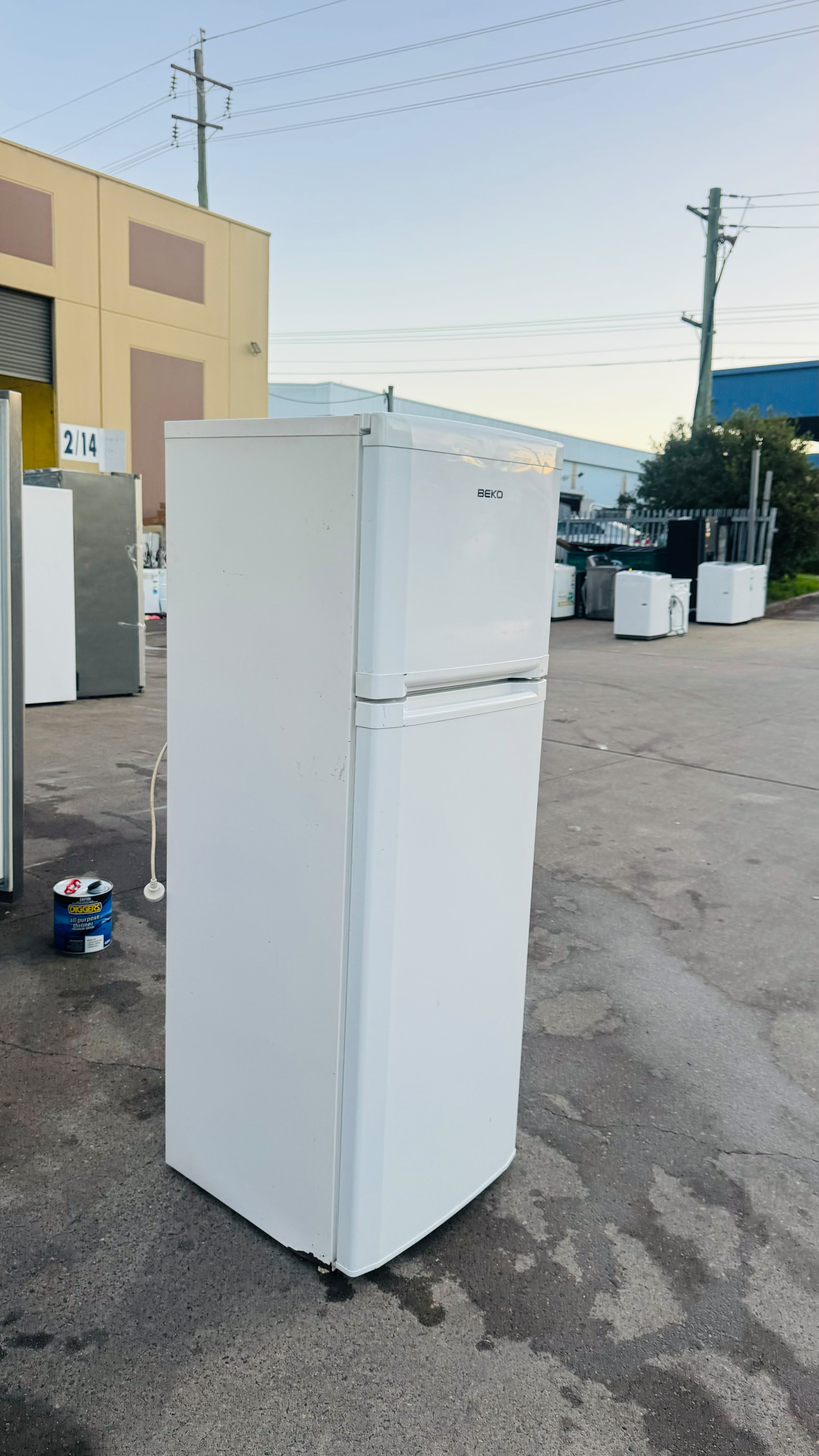 BEKO 245 LITRES FRIDGE FREEZER