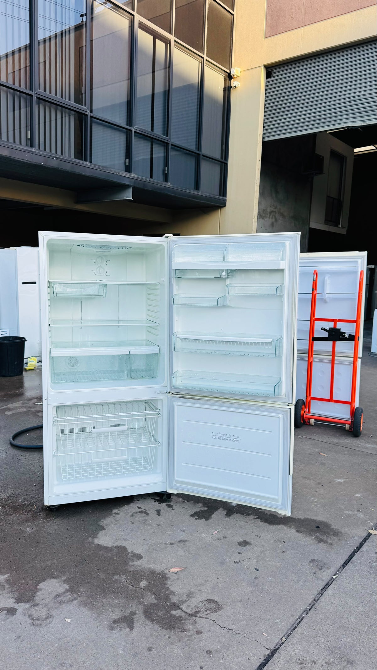WESTINGHOUSE 505 LITRES FRIDGE FREEZER