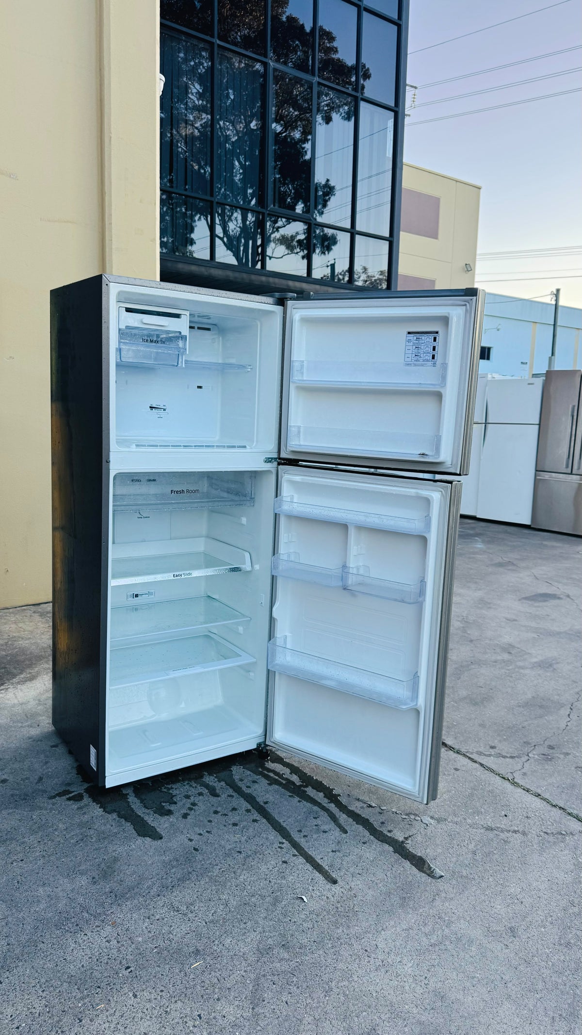 SAMSUNG 393 LITRES FRIDGE FREEZER