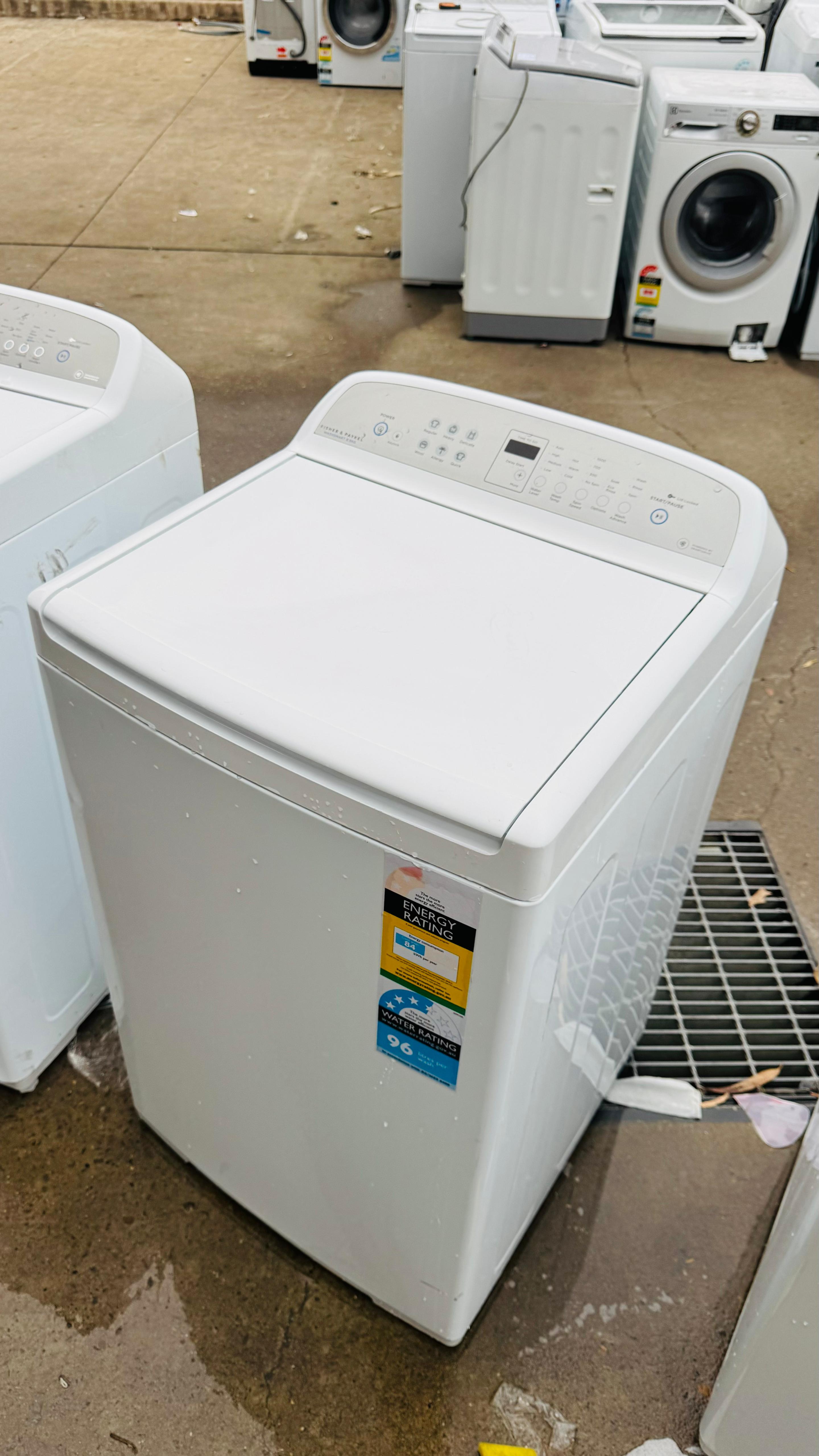 FISHER AND PAYKEL 8.5KGS TOP LOADER WASHING MACHINE
