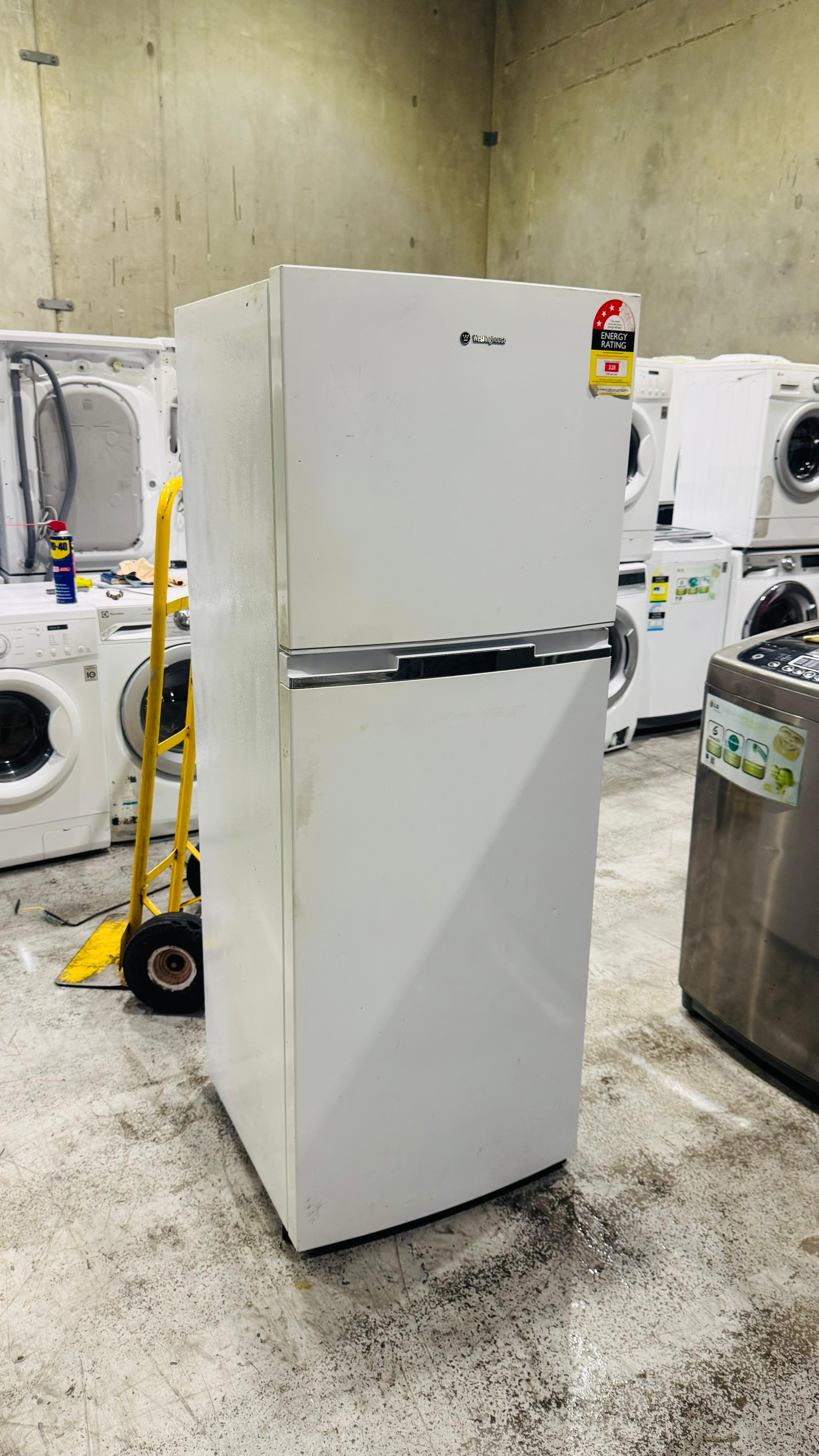 WESTINGHOUSE 339 LITRES FRIDGE FREEZER