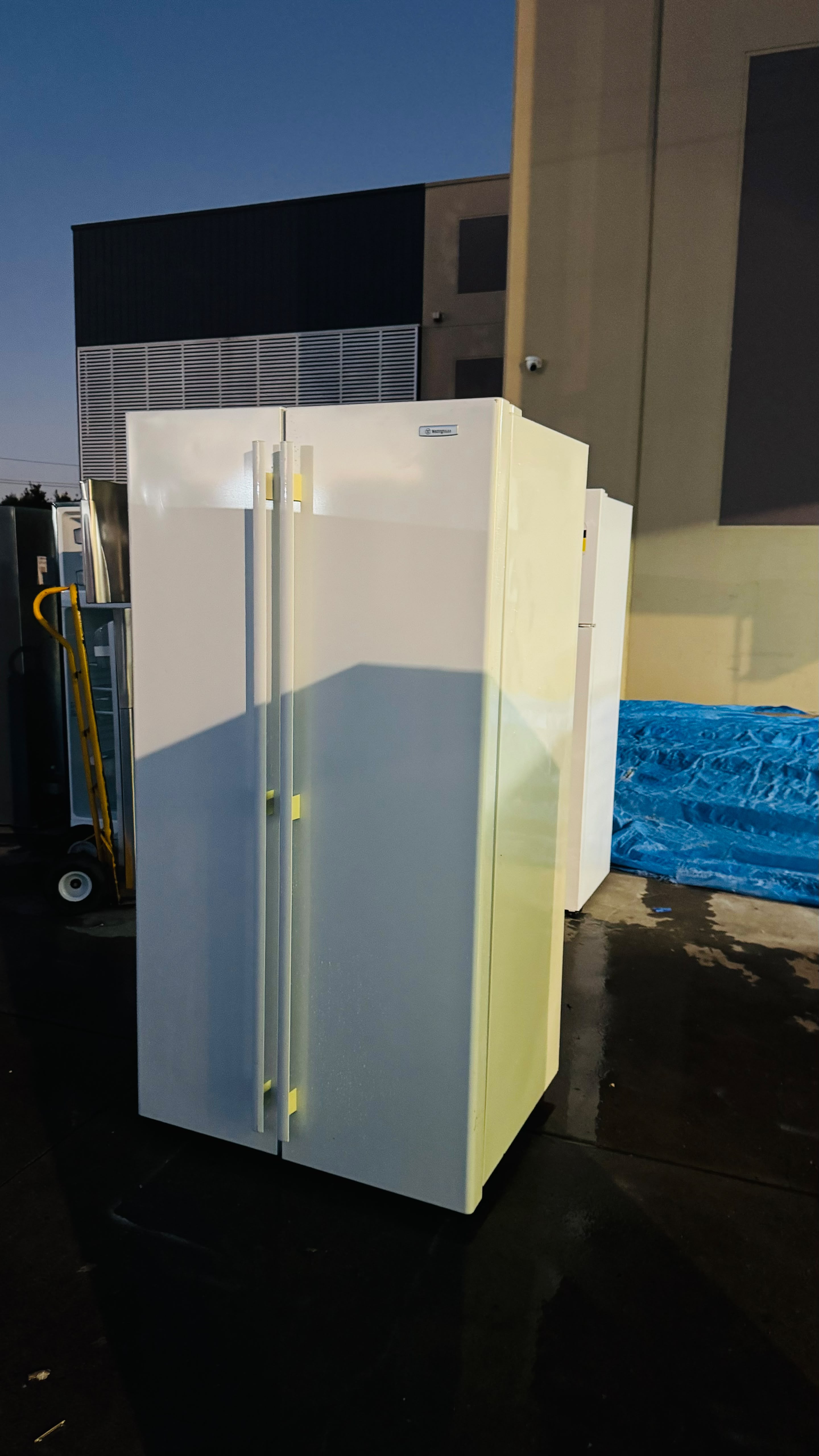 WESTINGHOUSE SIDE BY SIDE 606 LITRES FRIDGE FREEZER