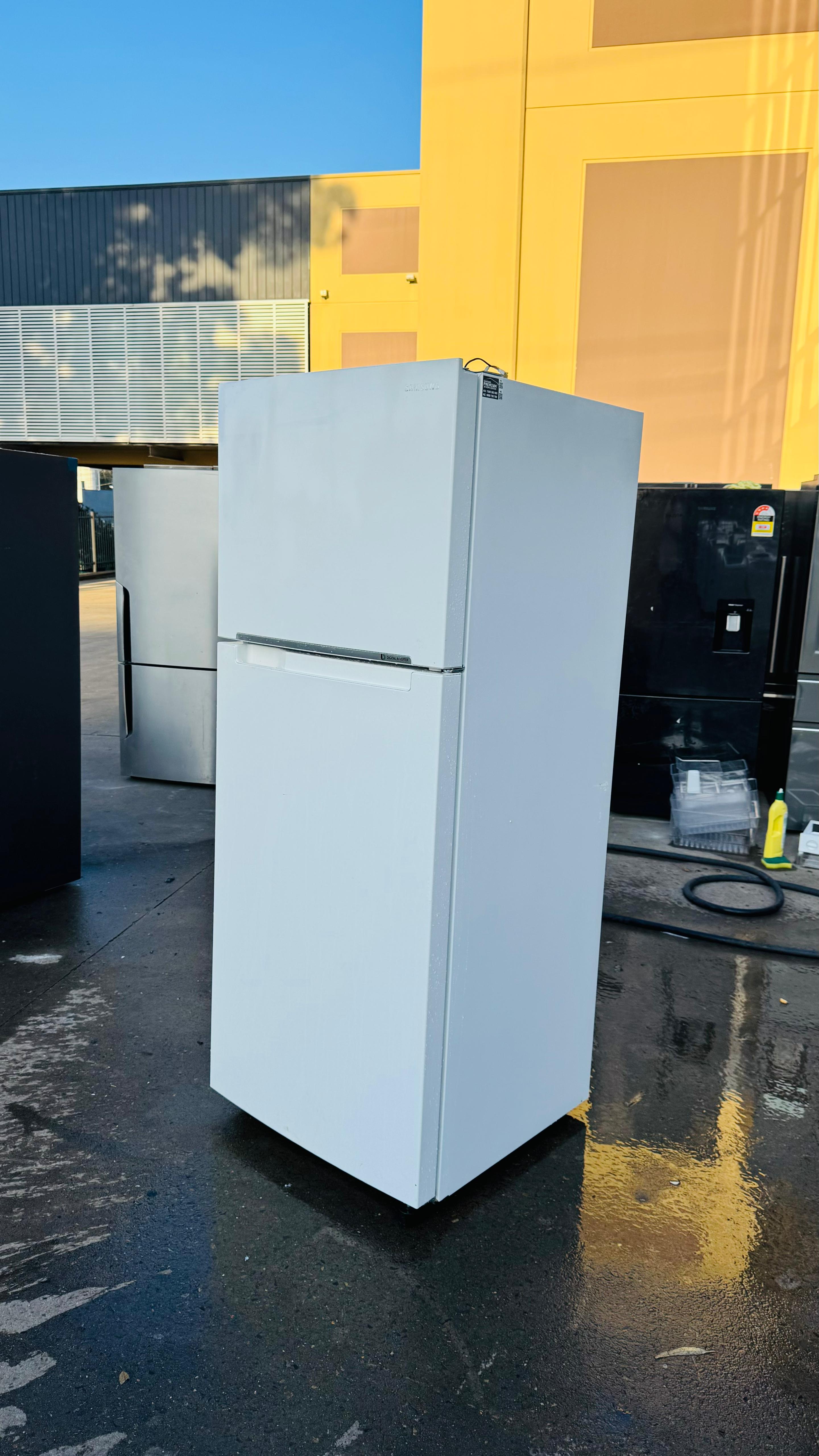 SAMSUNG 471 LITRES FRIDGE FREEZER