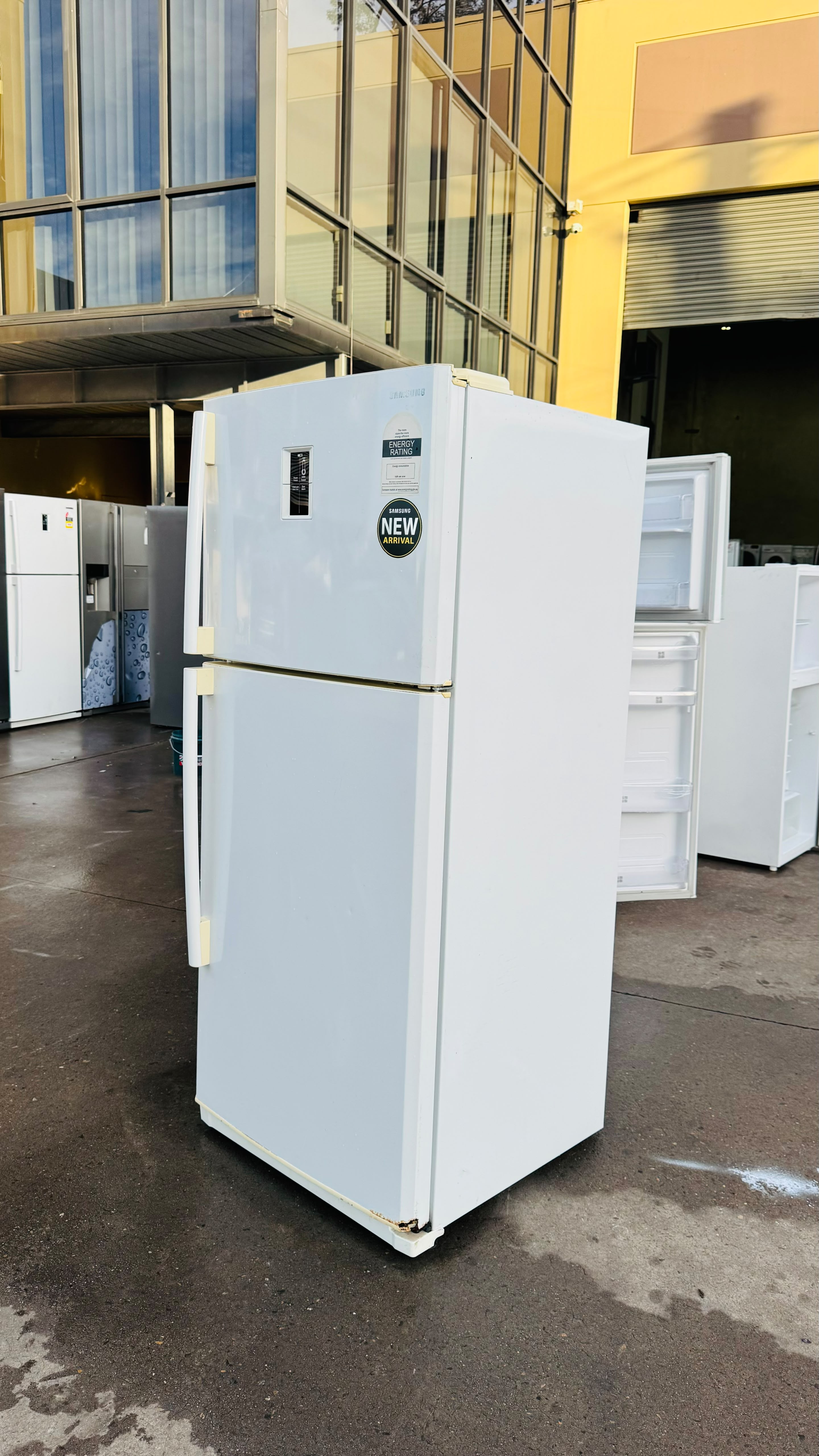 SAMSUNG 431 LITRES FRIDGE FREEZER