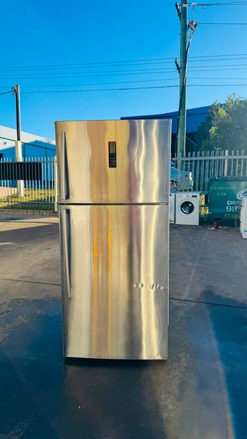 HISENSE 526 LITRES FRIDGE FREEZER