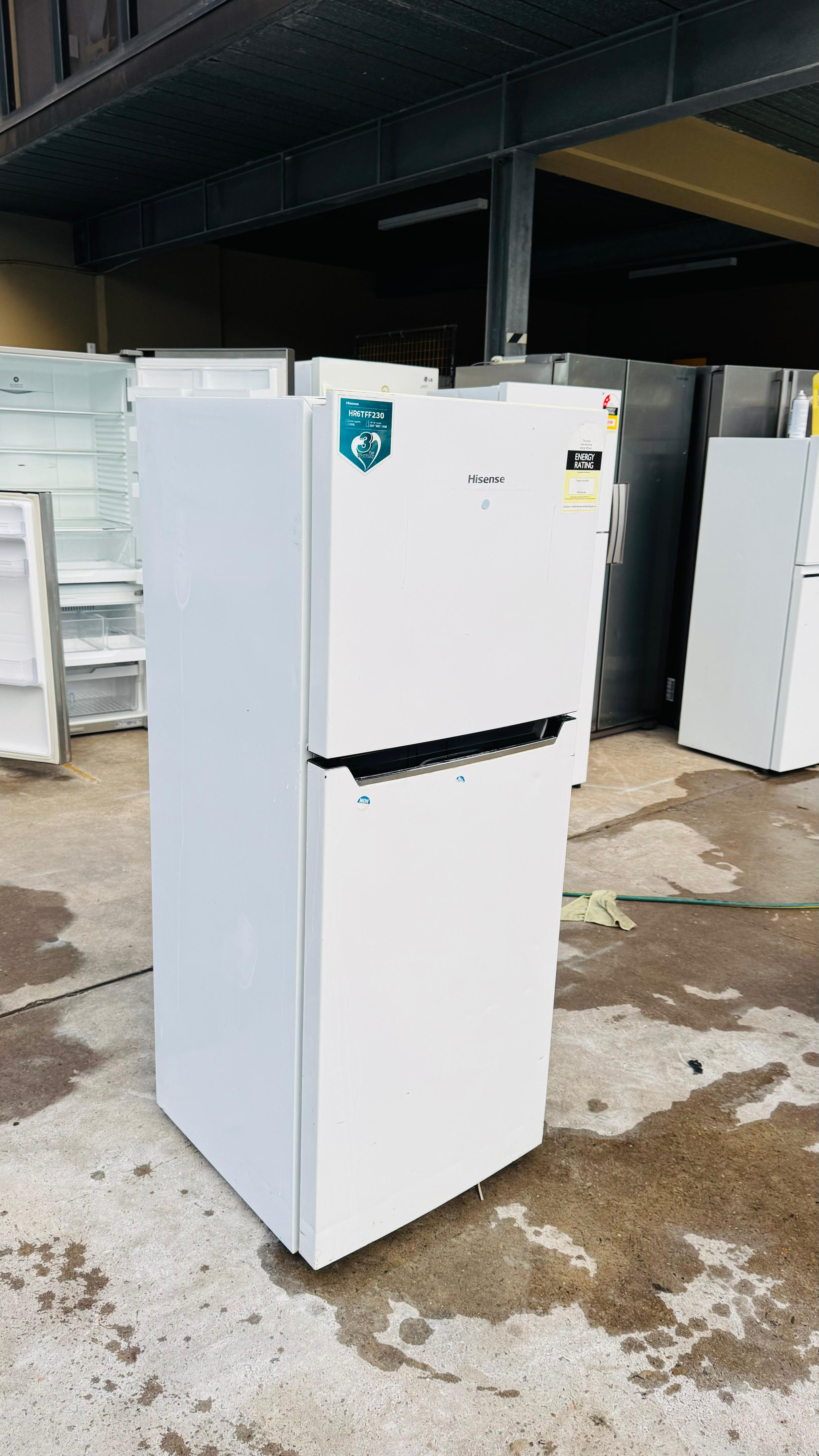 HISENSE 230 LITRES FRIDGE FREEZER