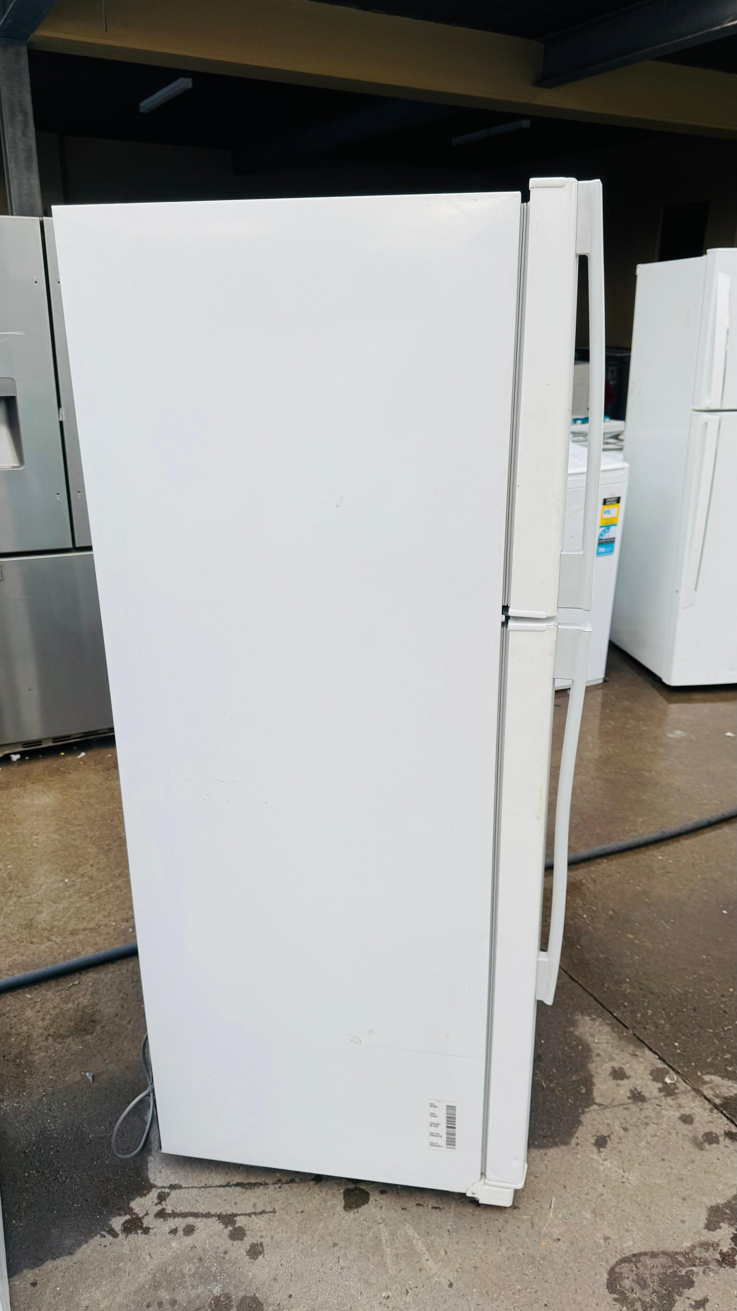 SAMSUNG 423 LITRES FRIDGE FREEZER
