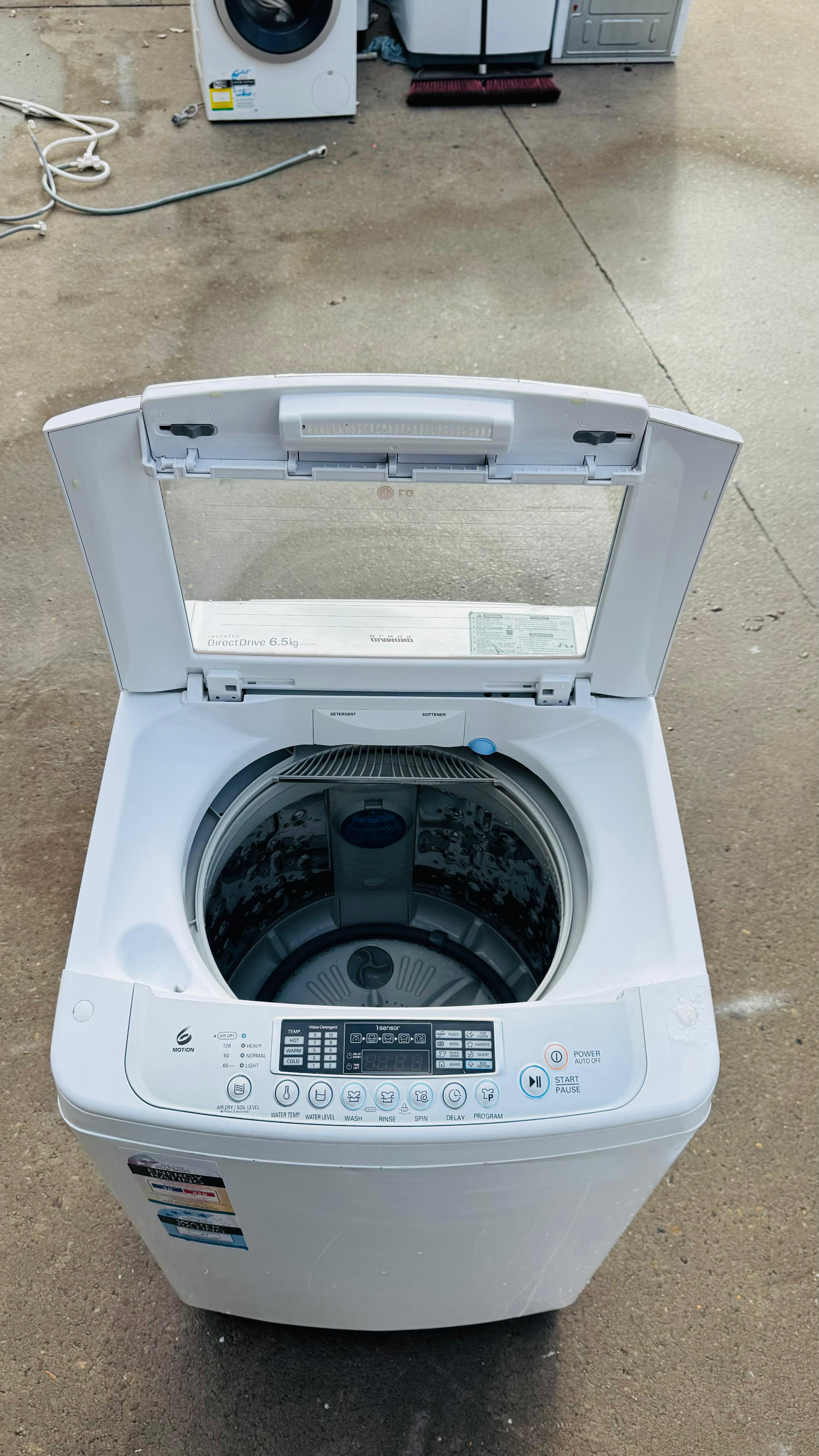 LG 6.5 KGS TOP LOADER WASHING MACHINE