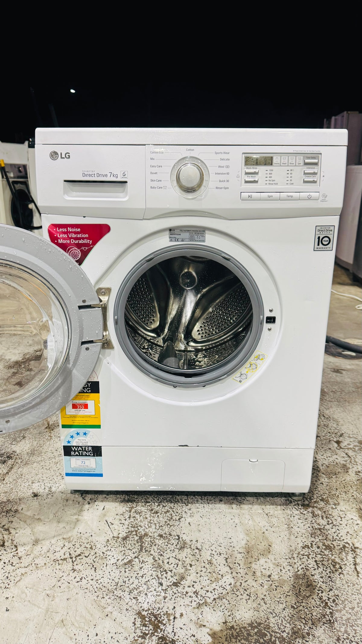 LG 7KGS FRONT LOADER WASHING MACHINE