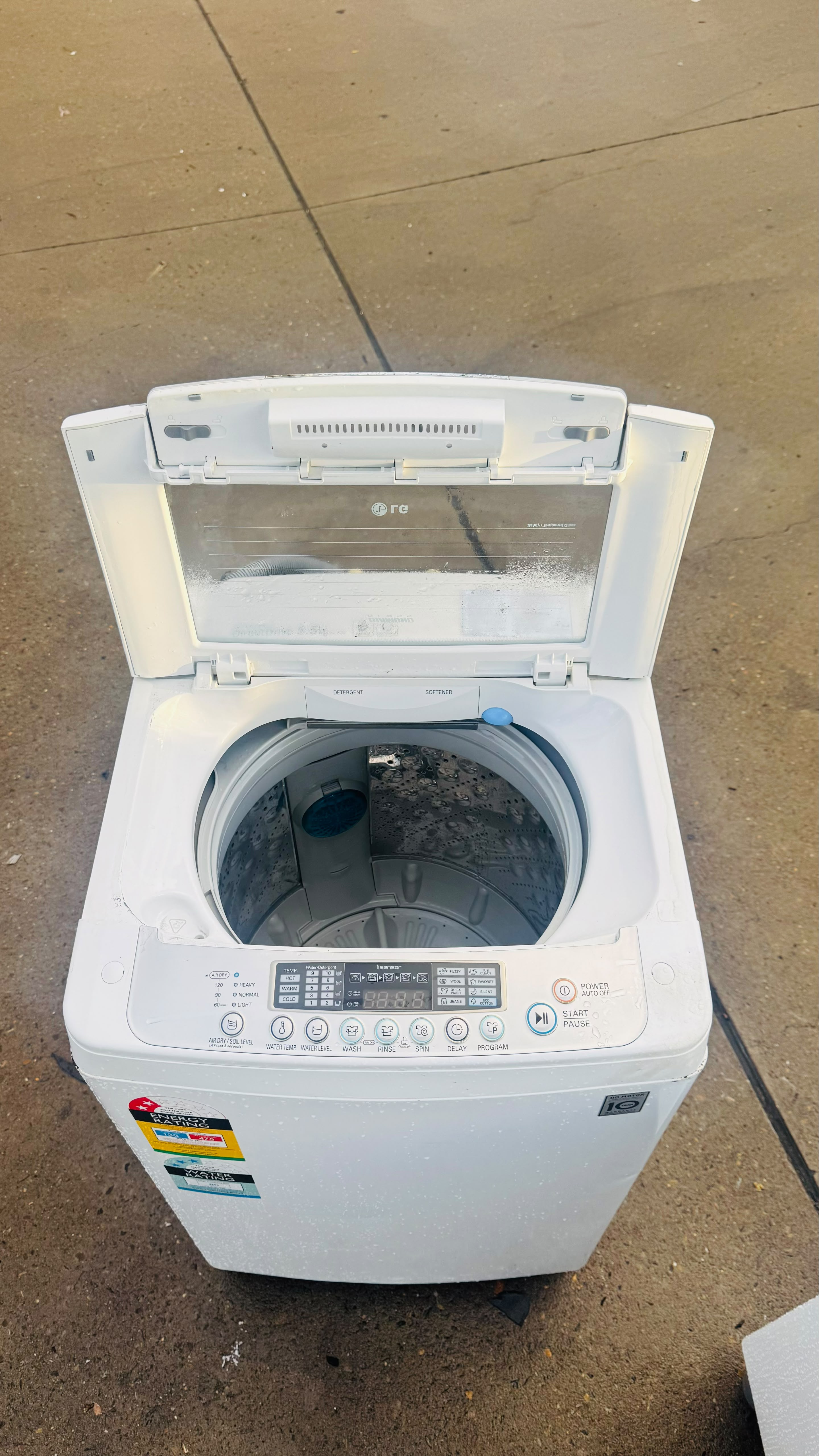 LG 5.5KGS TOP LOADER WASHING MACHINE